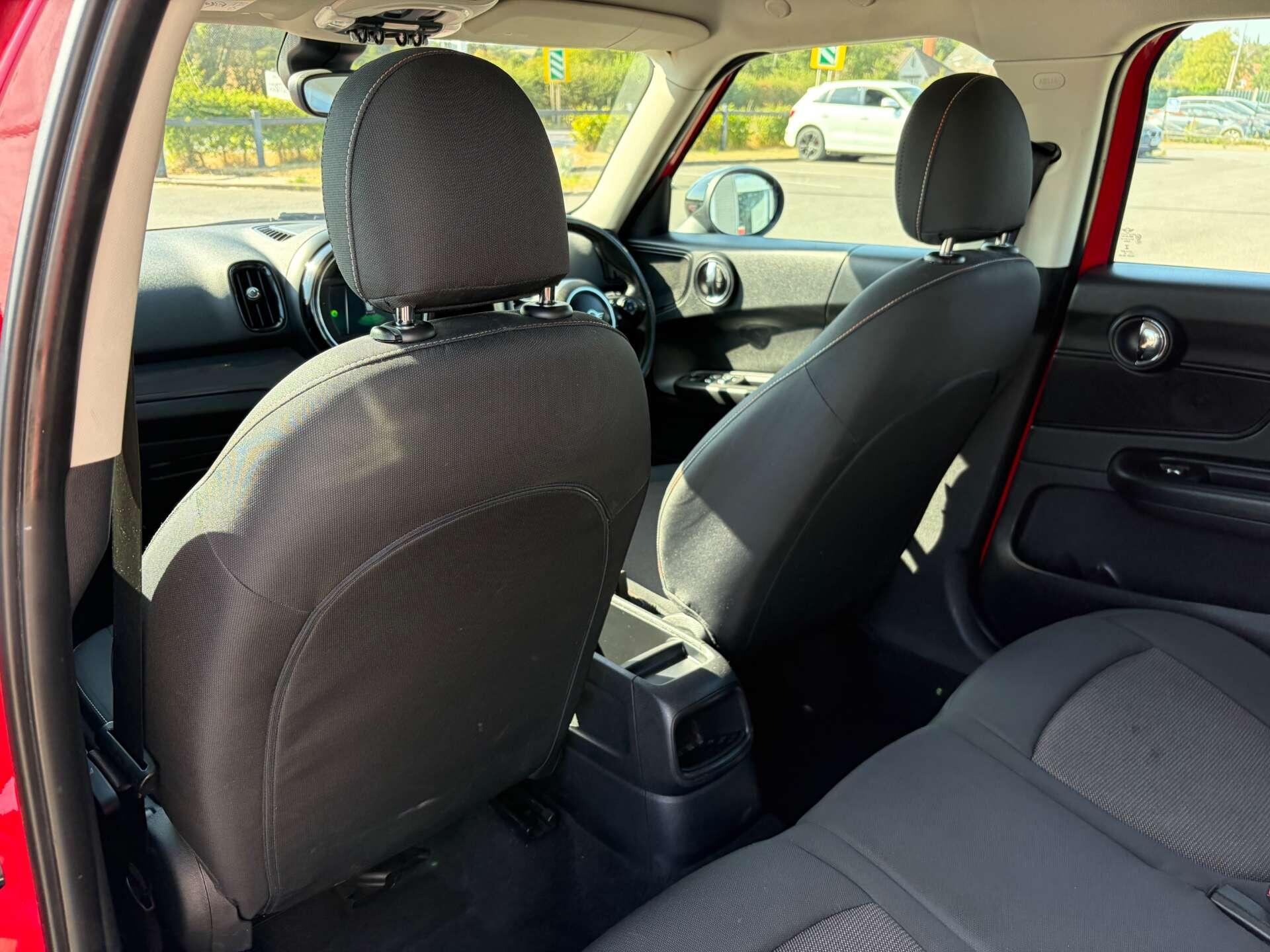 Mini Countryman view 22