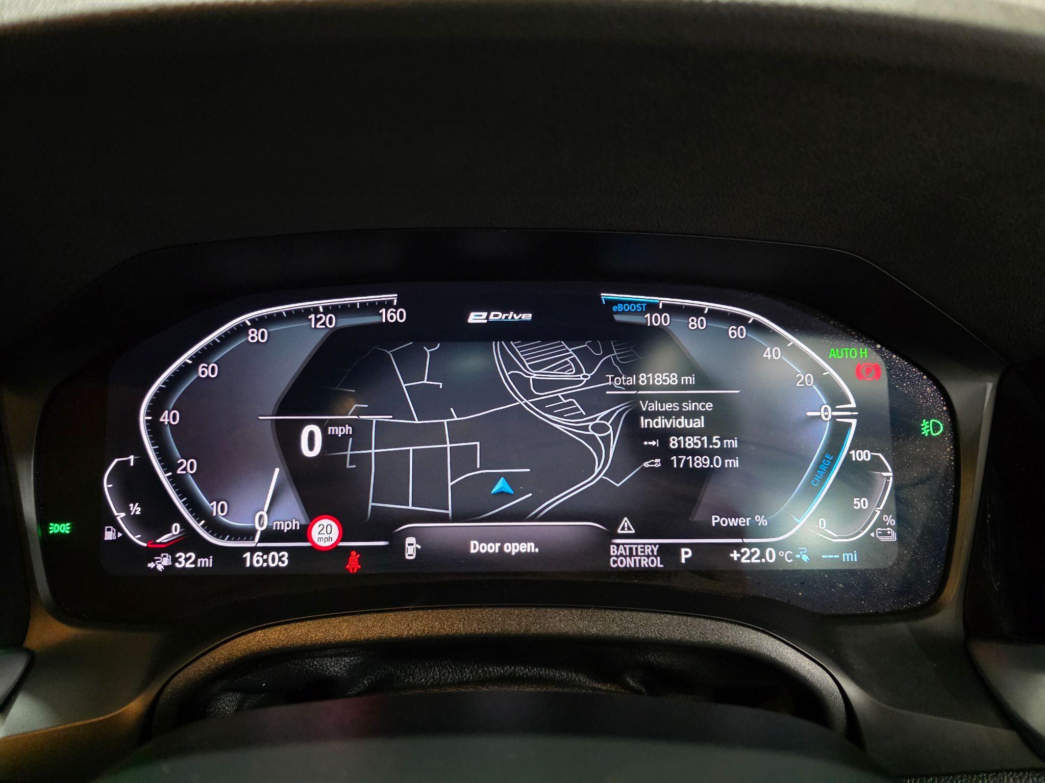 BMW 3 Series view 13
