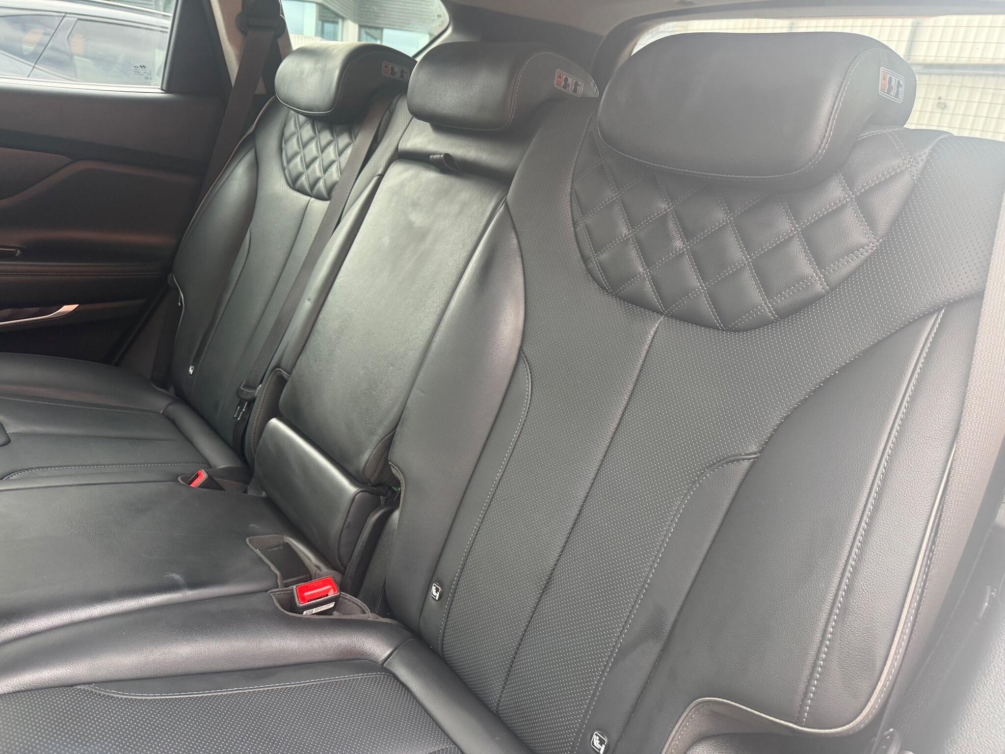 Hyundai Santa FE view 11