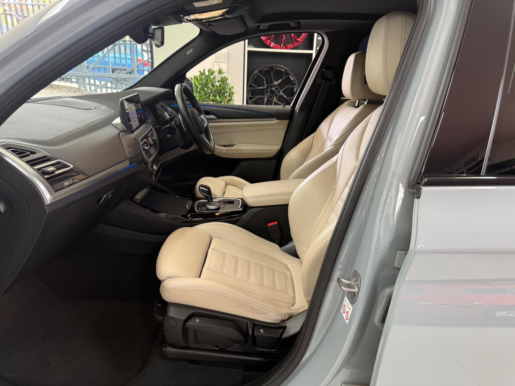BMW X3 view 34