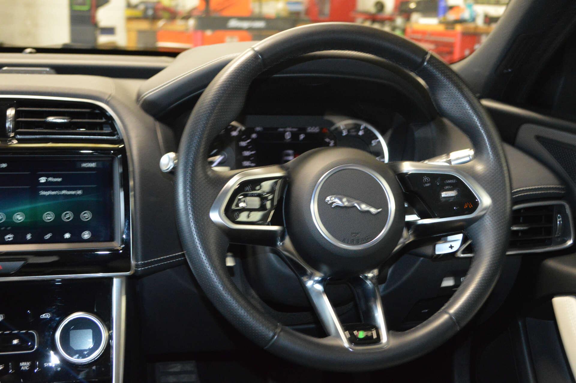 Jaguar Xe view 13