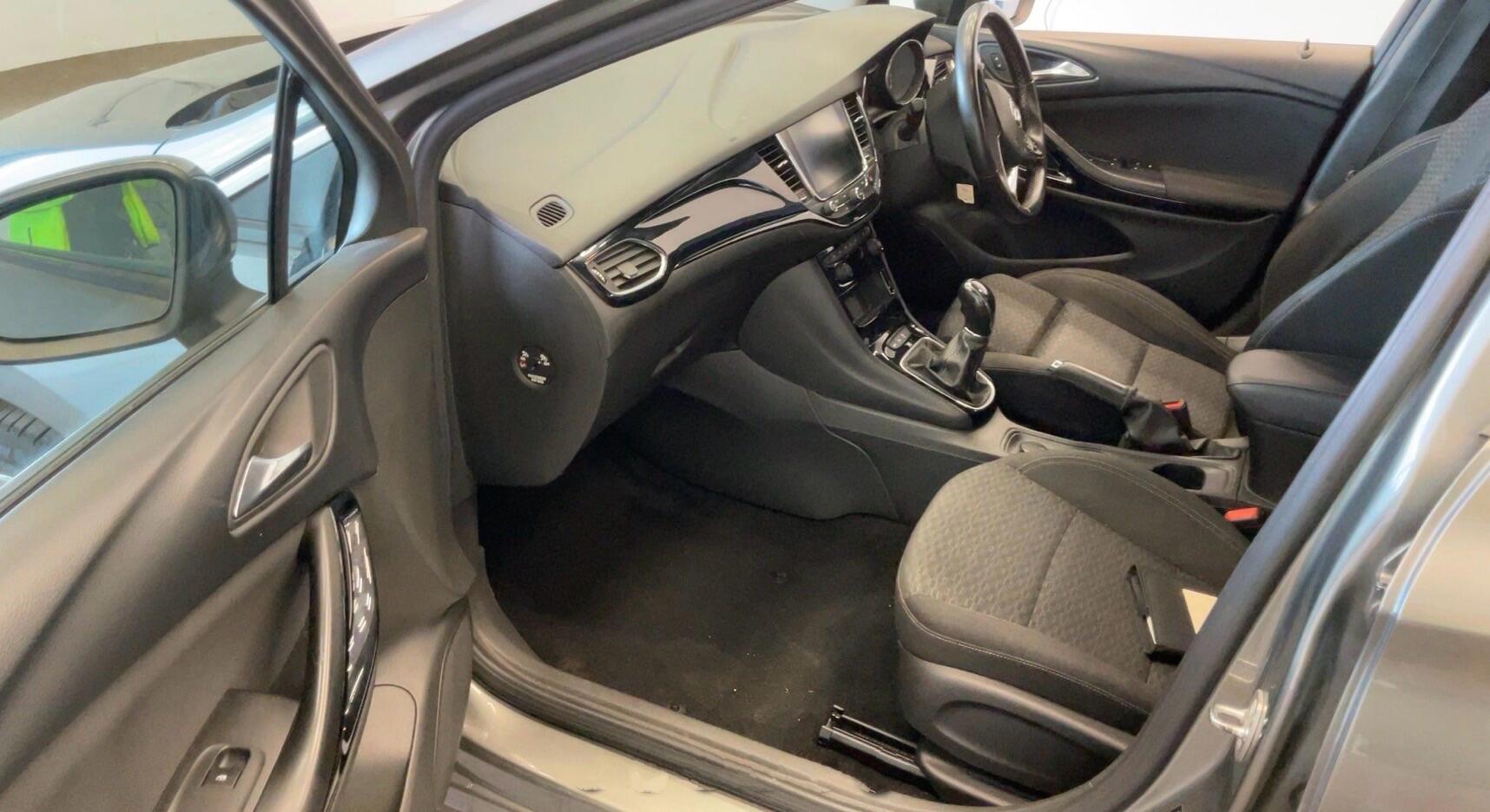 Vauxhall Astra view 10