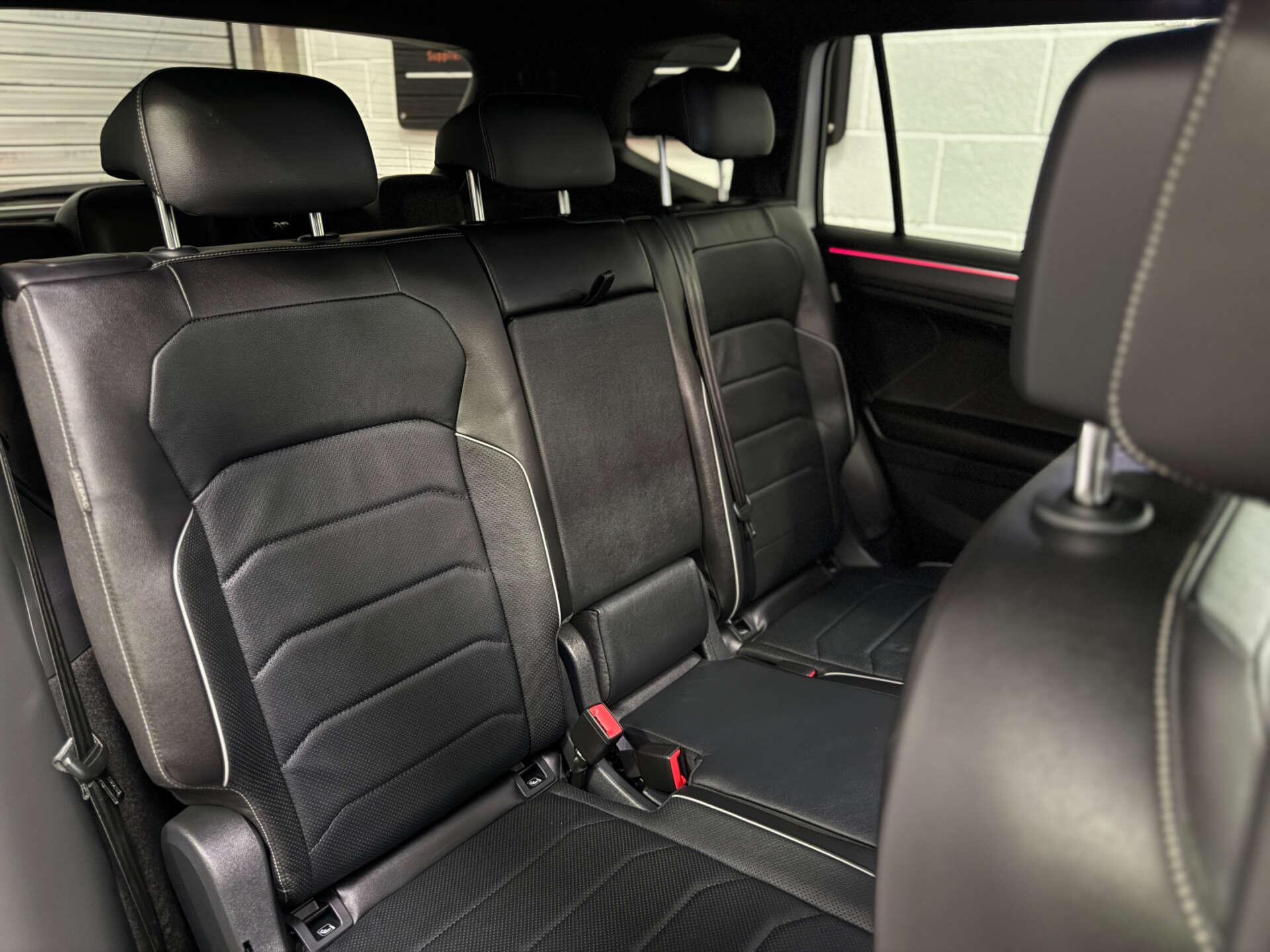 Volkswagen Tiguan Allspace view 16