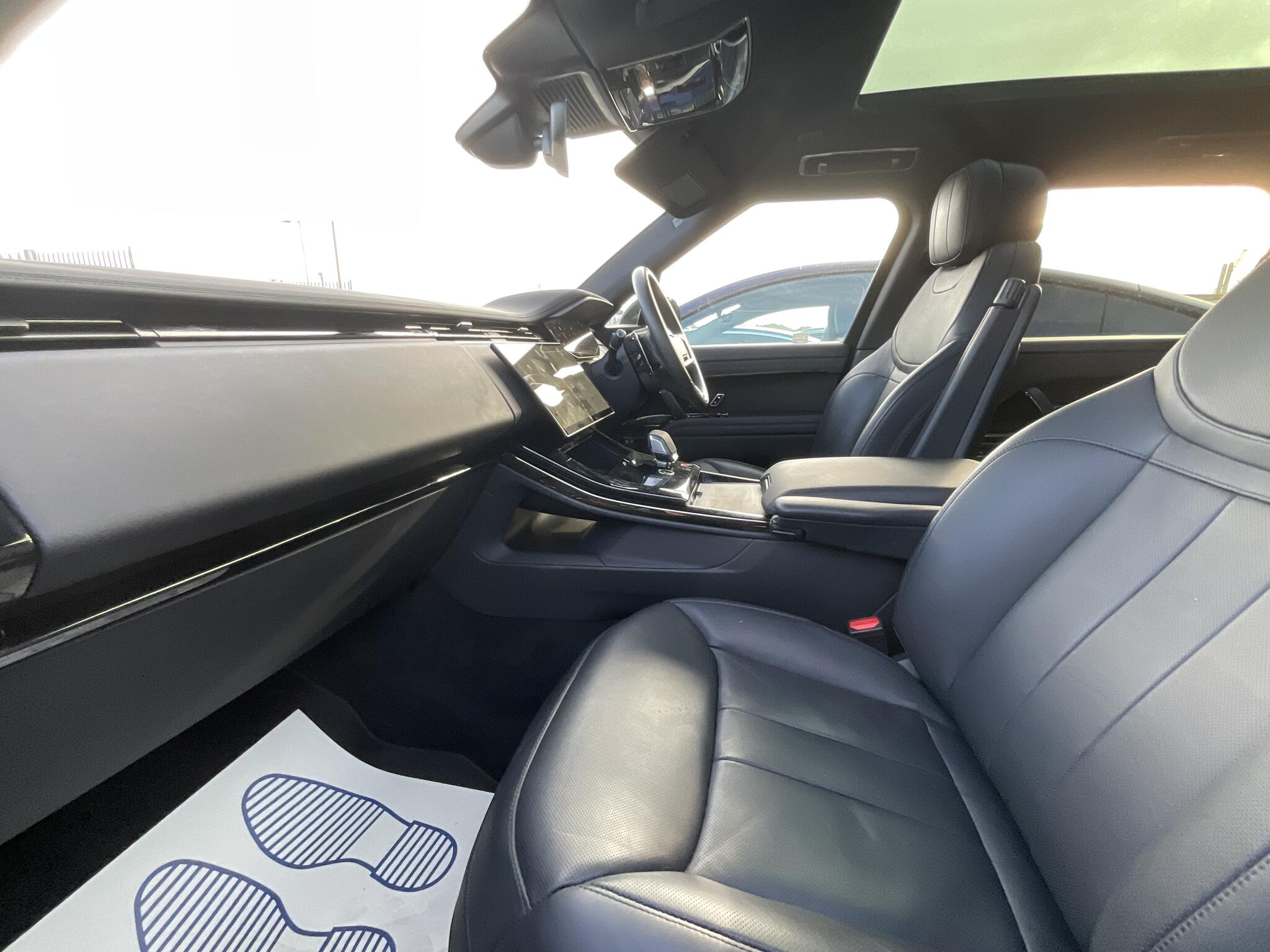 Land Rover Range Rover Sport view 22