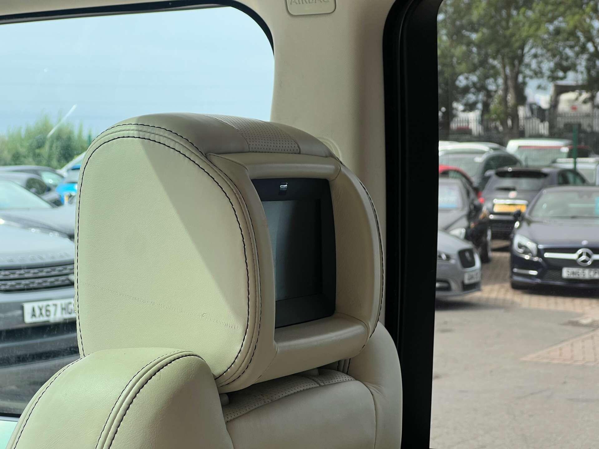 Land Rover Range Rover view 62