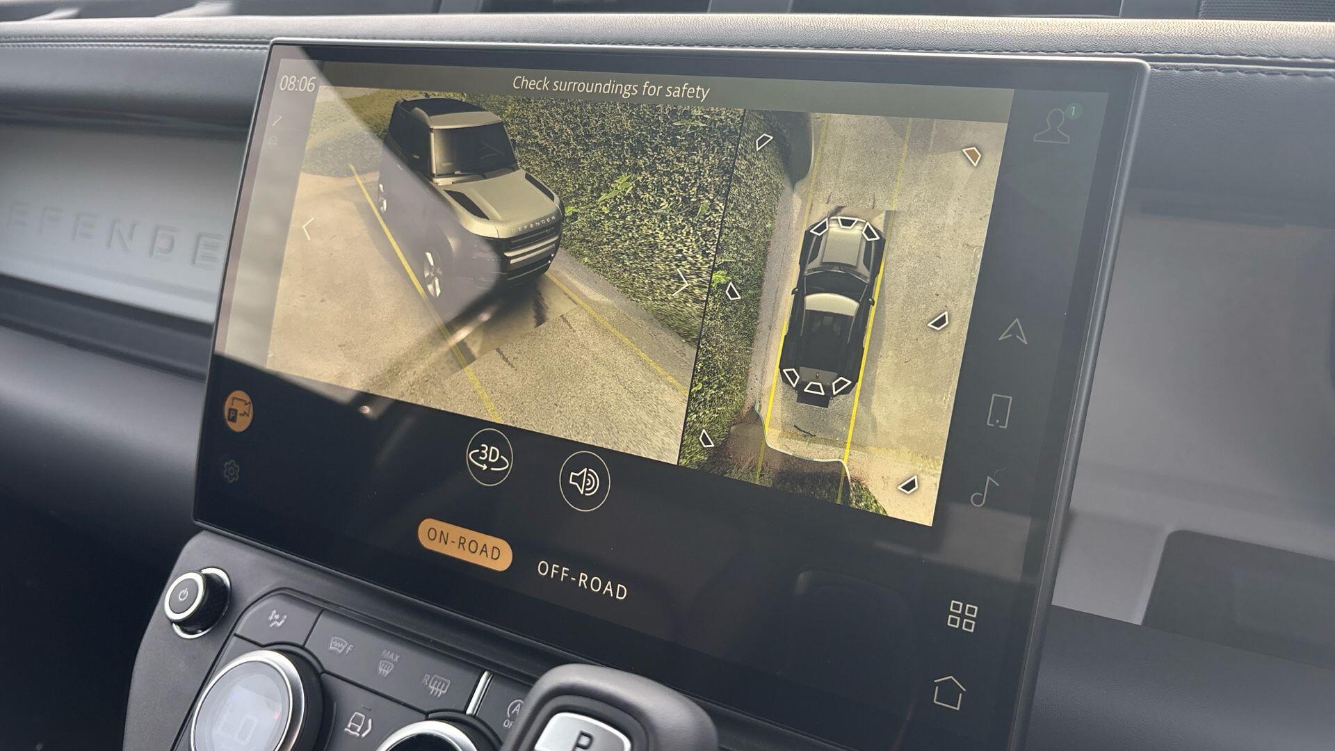 Land Rover Defender view 31