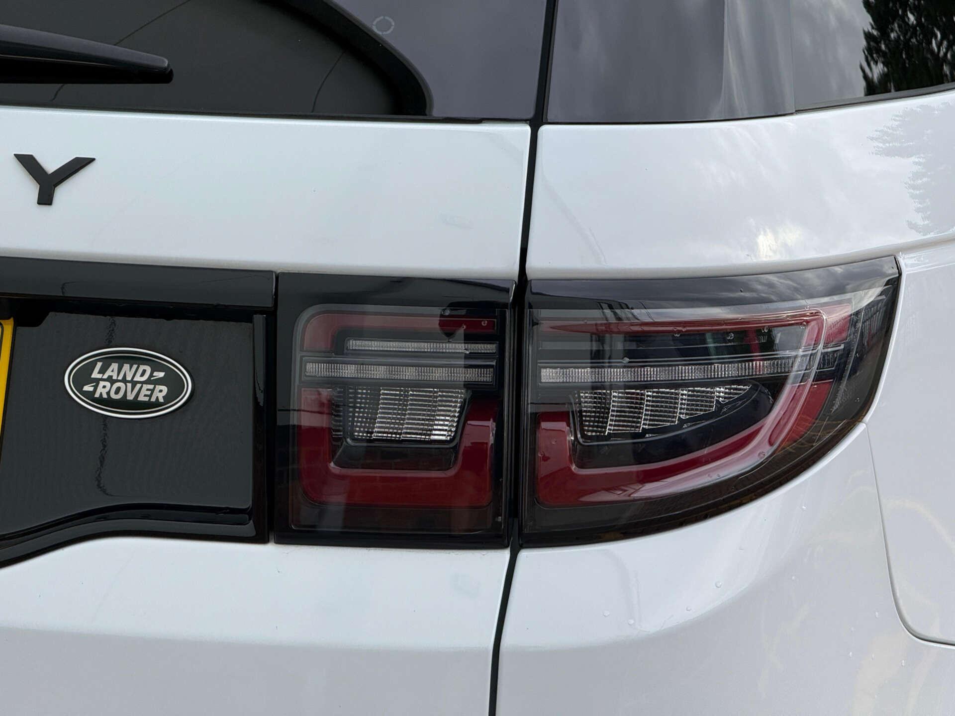 Land Rover Discovery Sport view 21