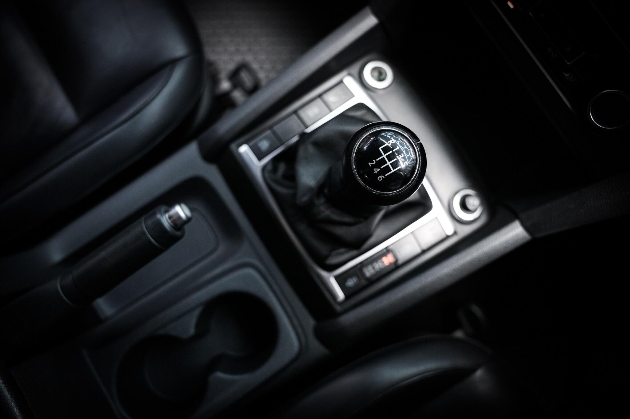 Volkswagen Amarok view 5