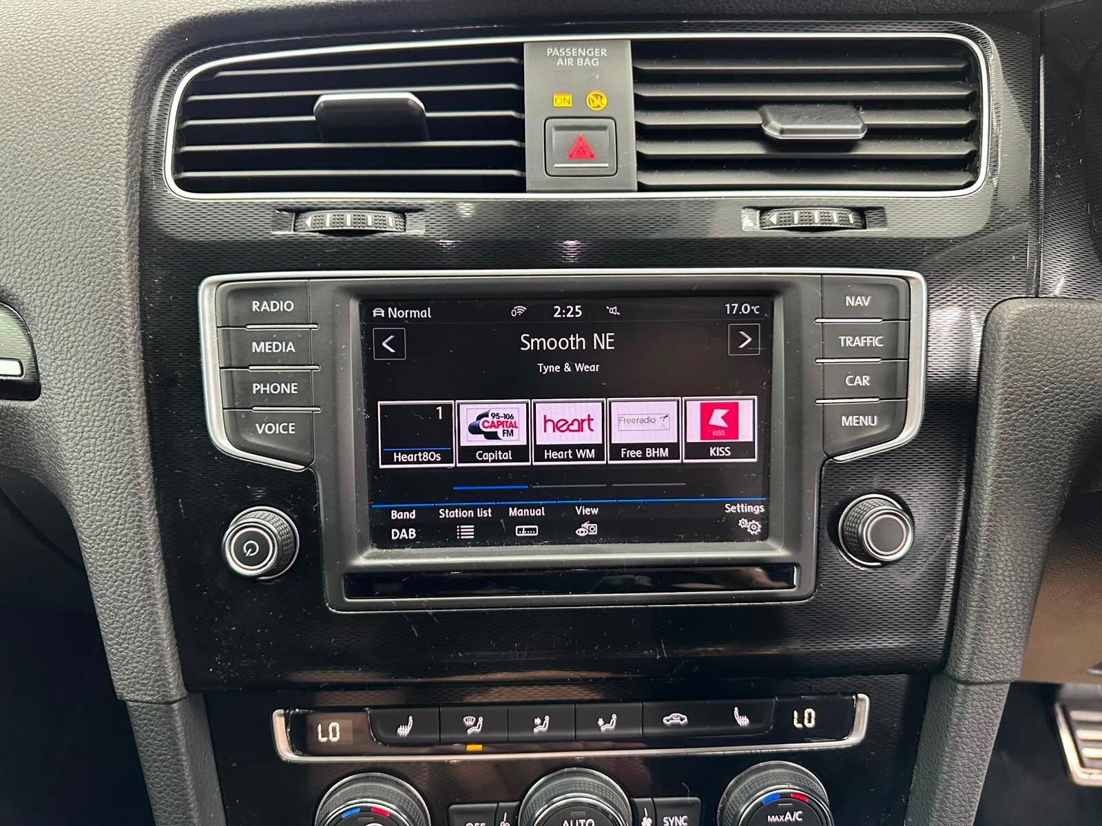 Volkswagen Golf view 39