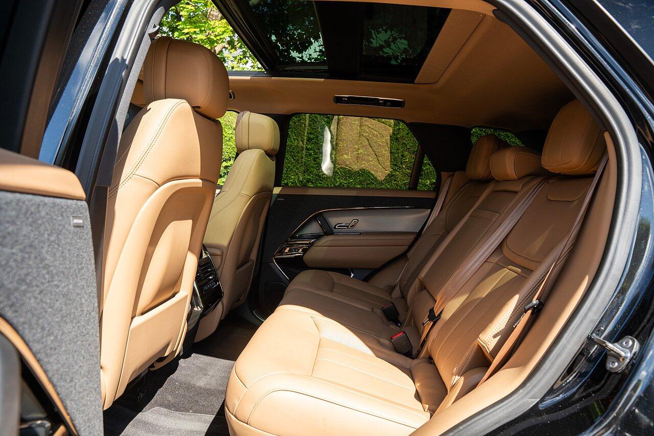 Land Rover Range Rover Sport view 34