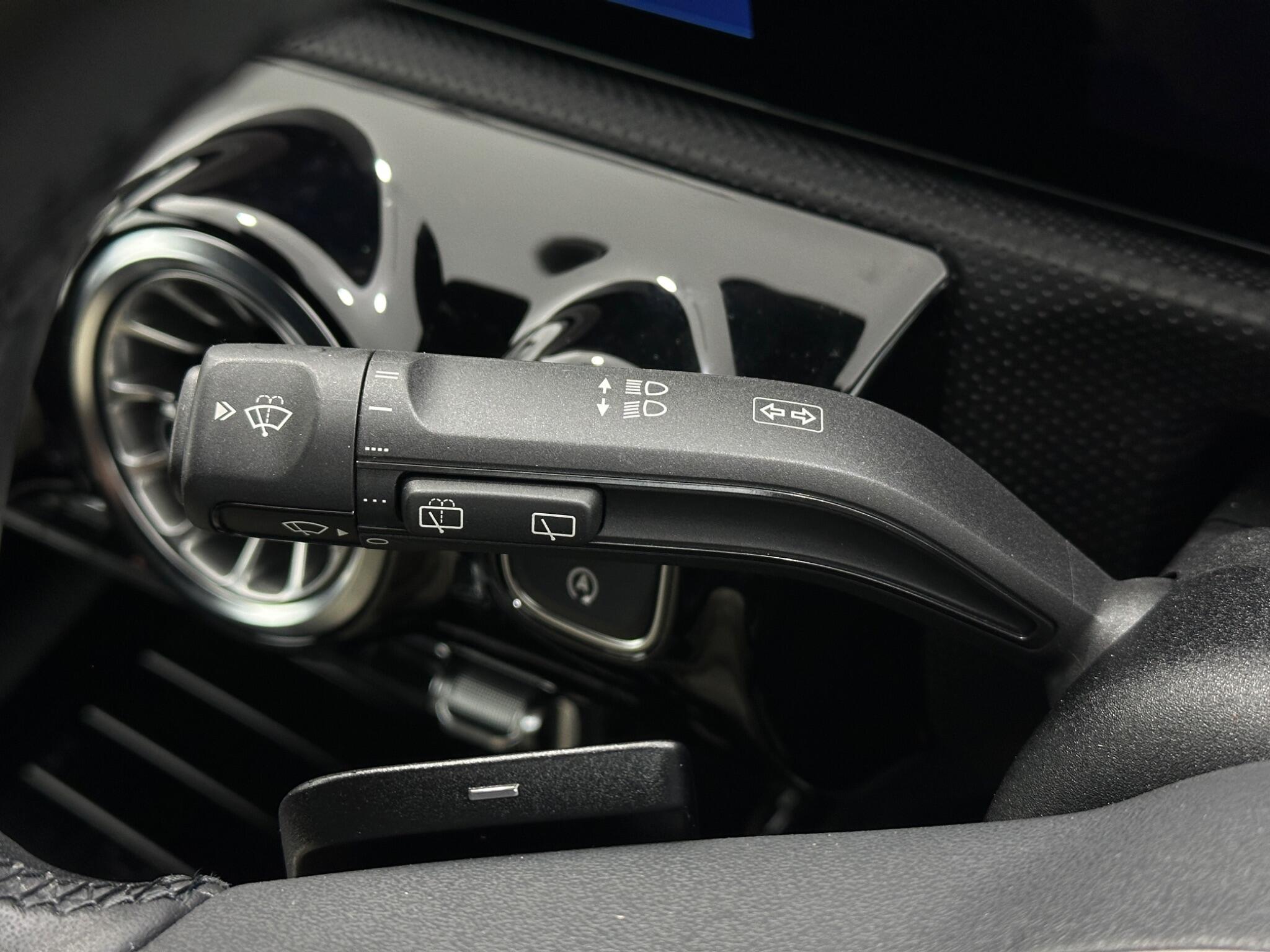 Mercedes-Benz A-Class view 14