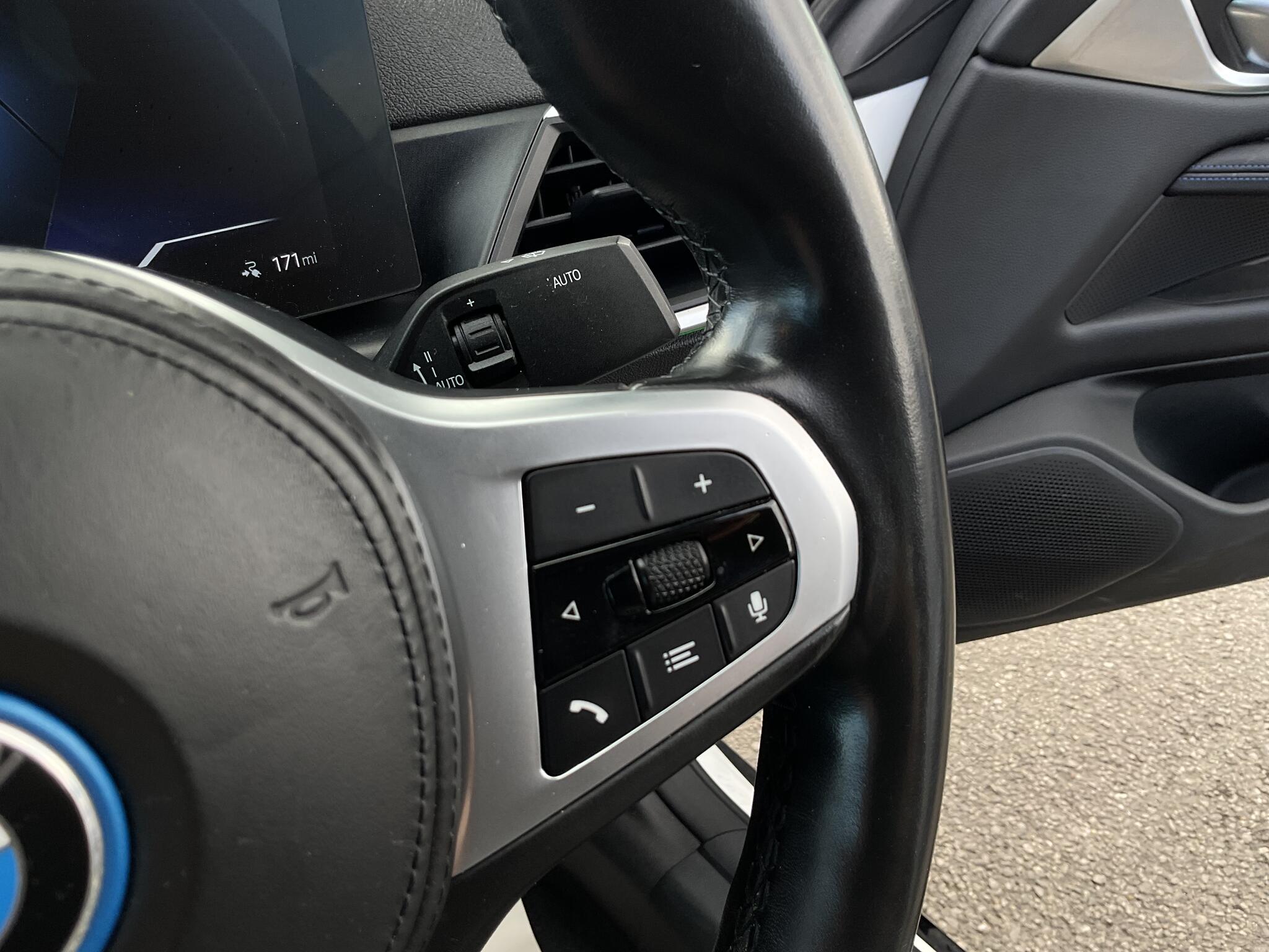 BMW I4 view 30