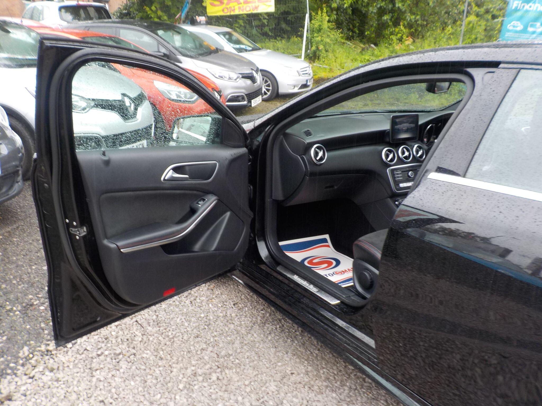 Mercedes-Benz A Class 2.1 A200d AMG Line Euro 6 (s/s) 5dr
