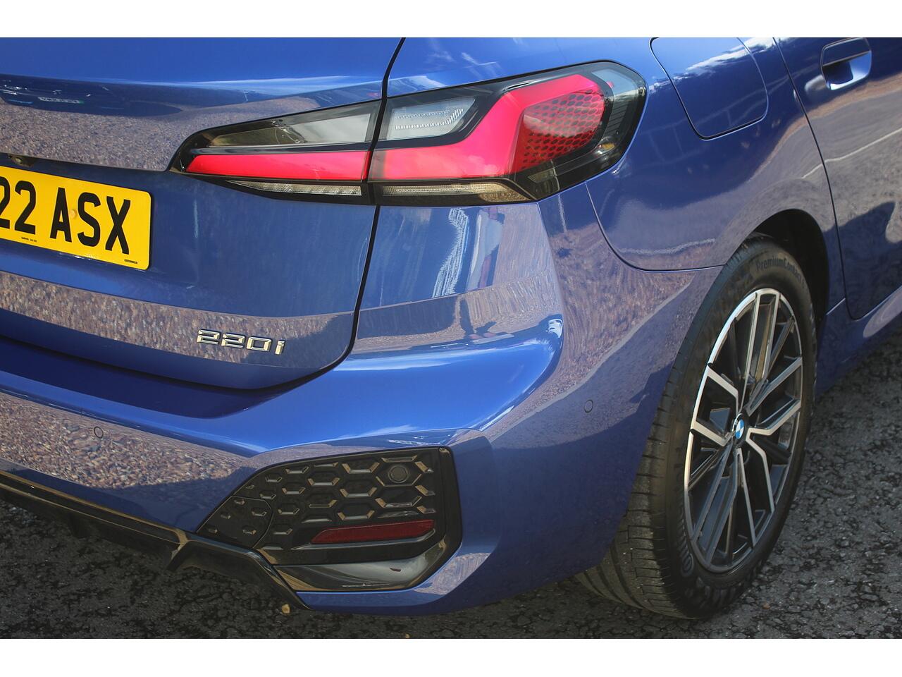 BMW 2 Series Active Tourer view 42