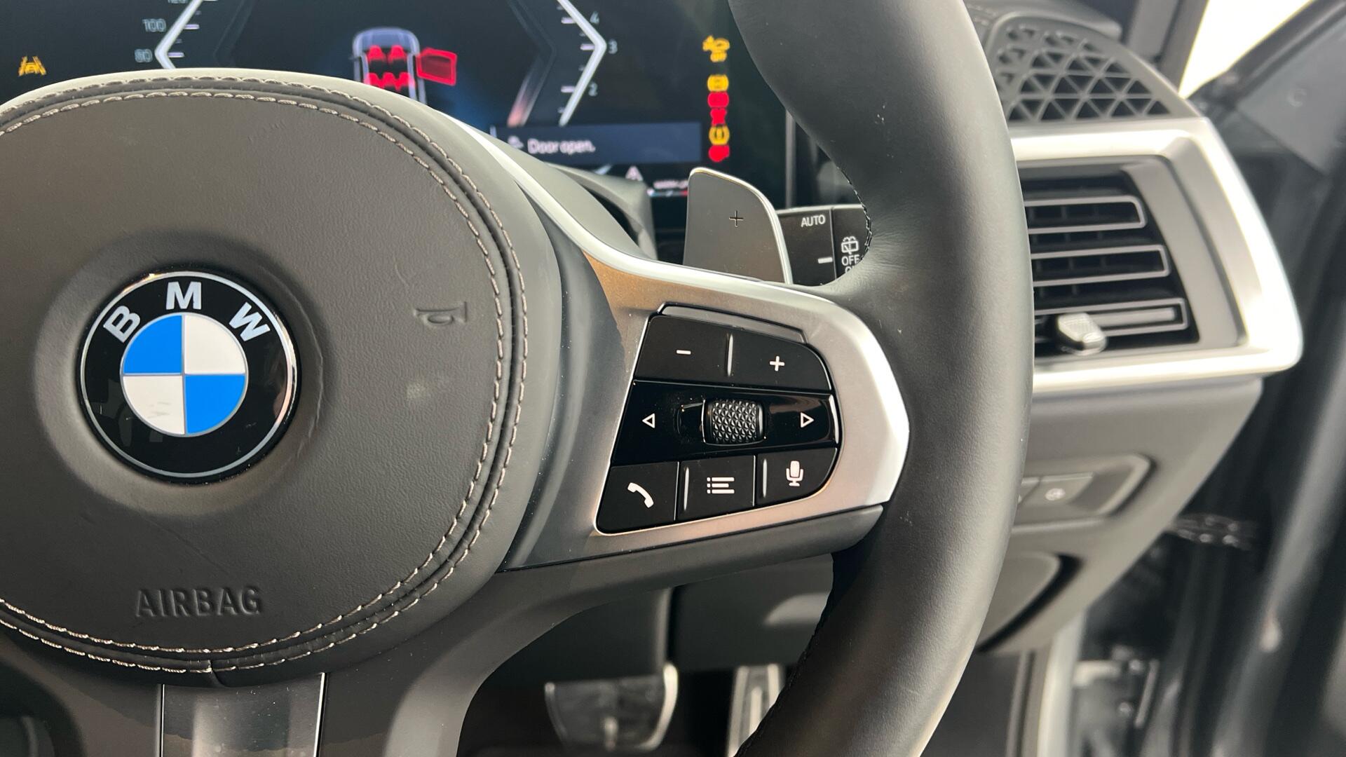 BMW X5 view 18