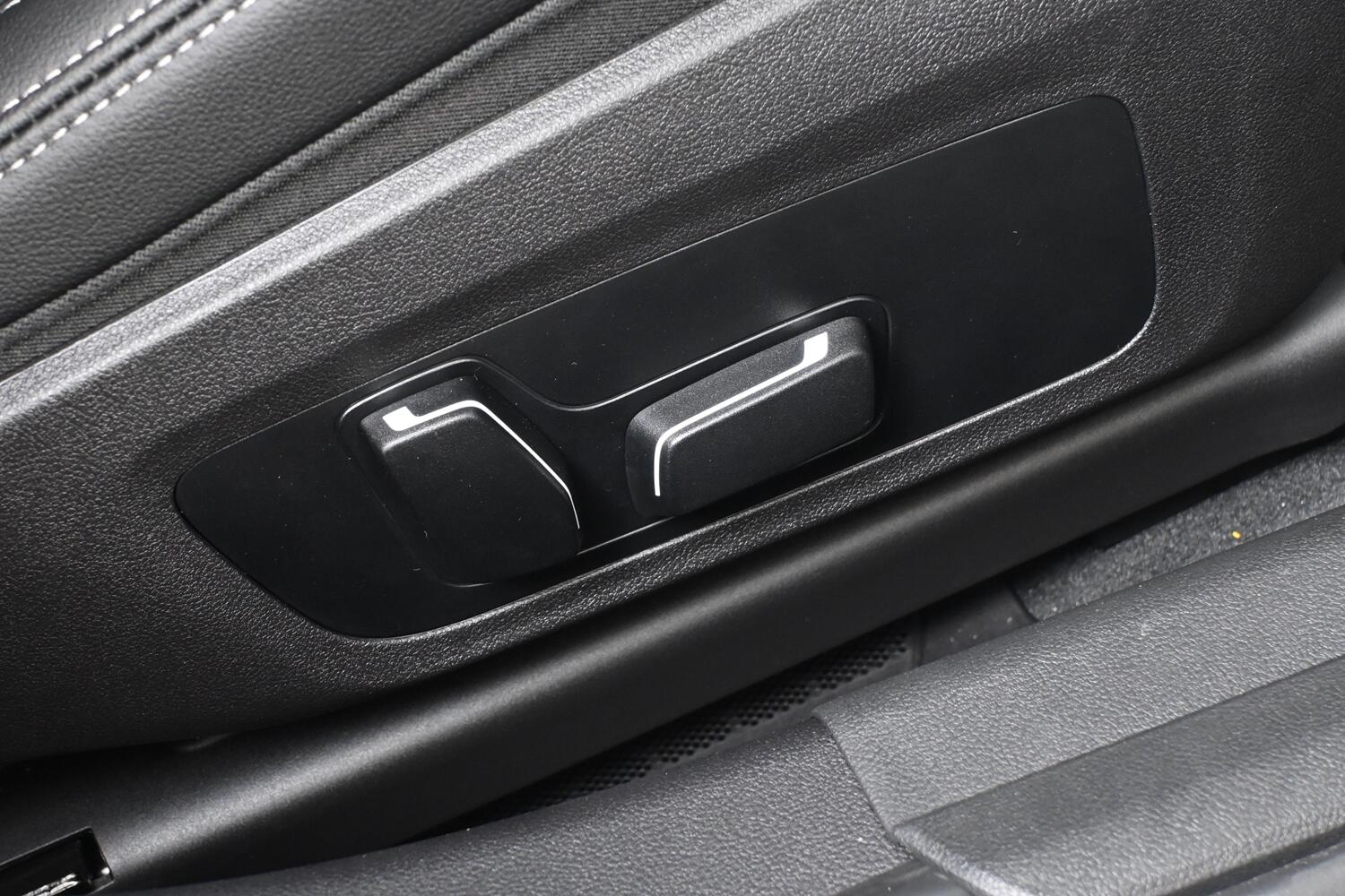 BMW 3 Series view 27