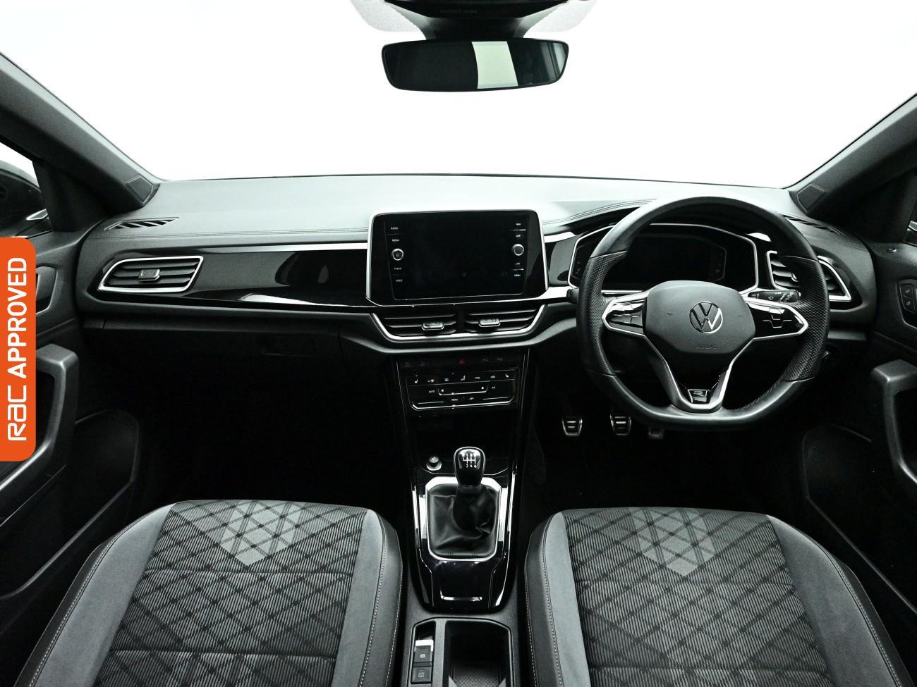 Volkswagen T-Roc view 2