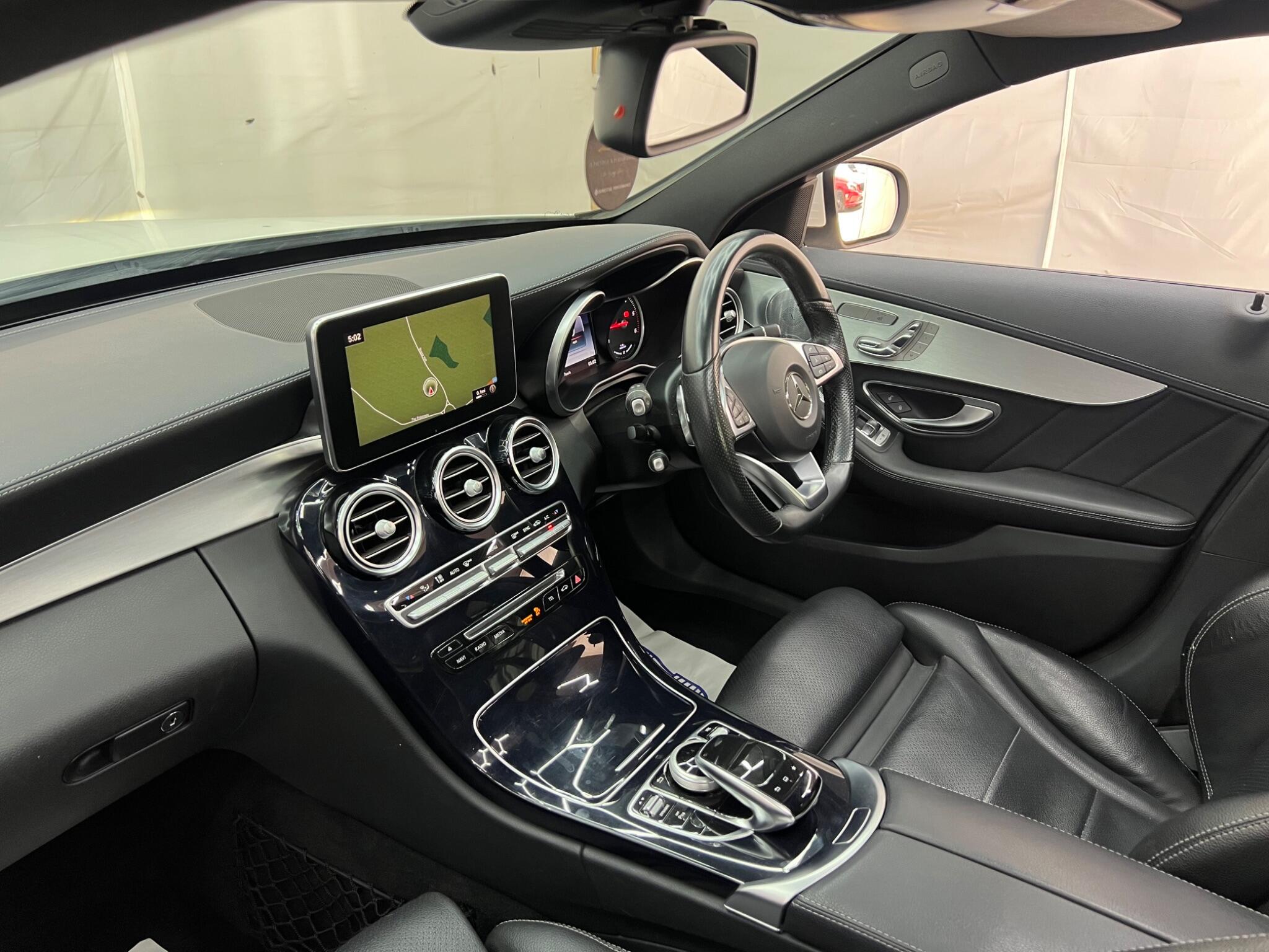 Mercedes-Benz C Class view 16