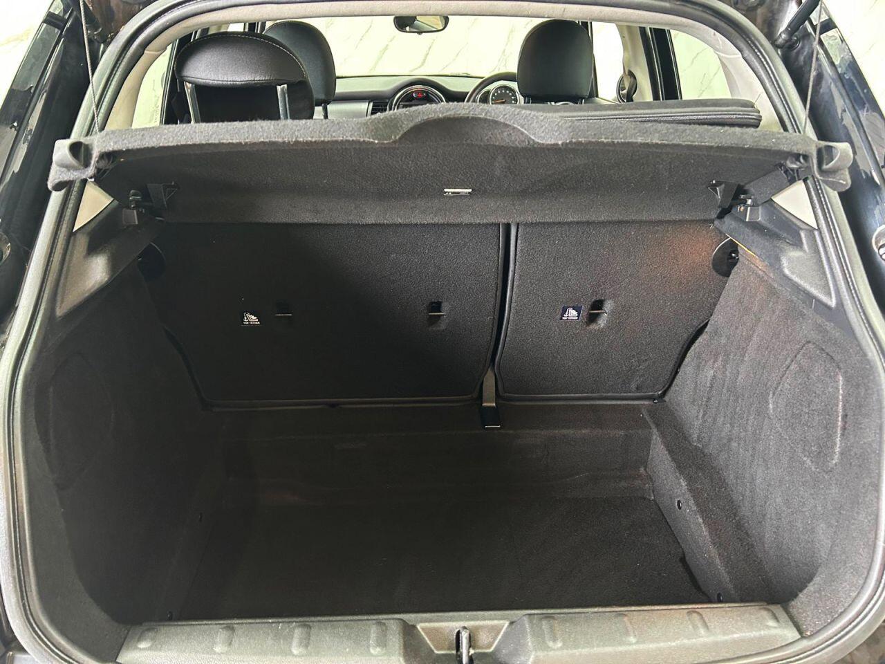 Mini Hatch view 21