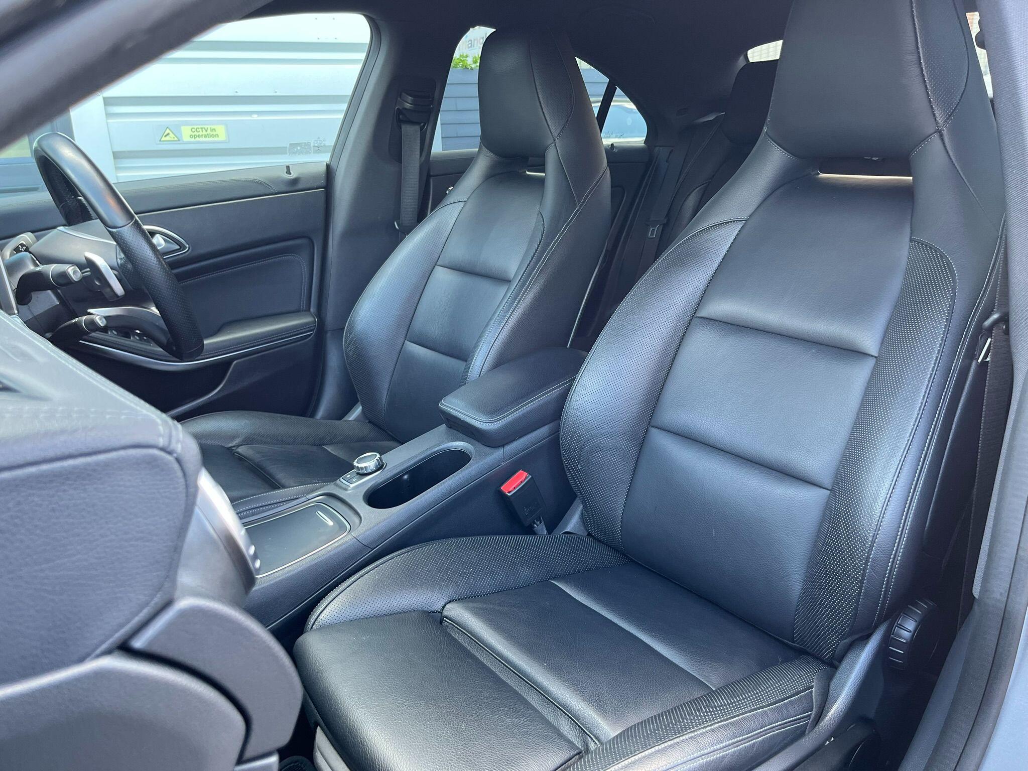 Mercedes-Benz Cla view 27