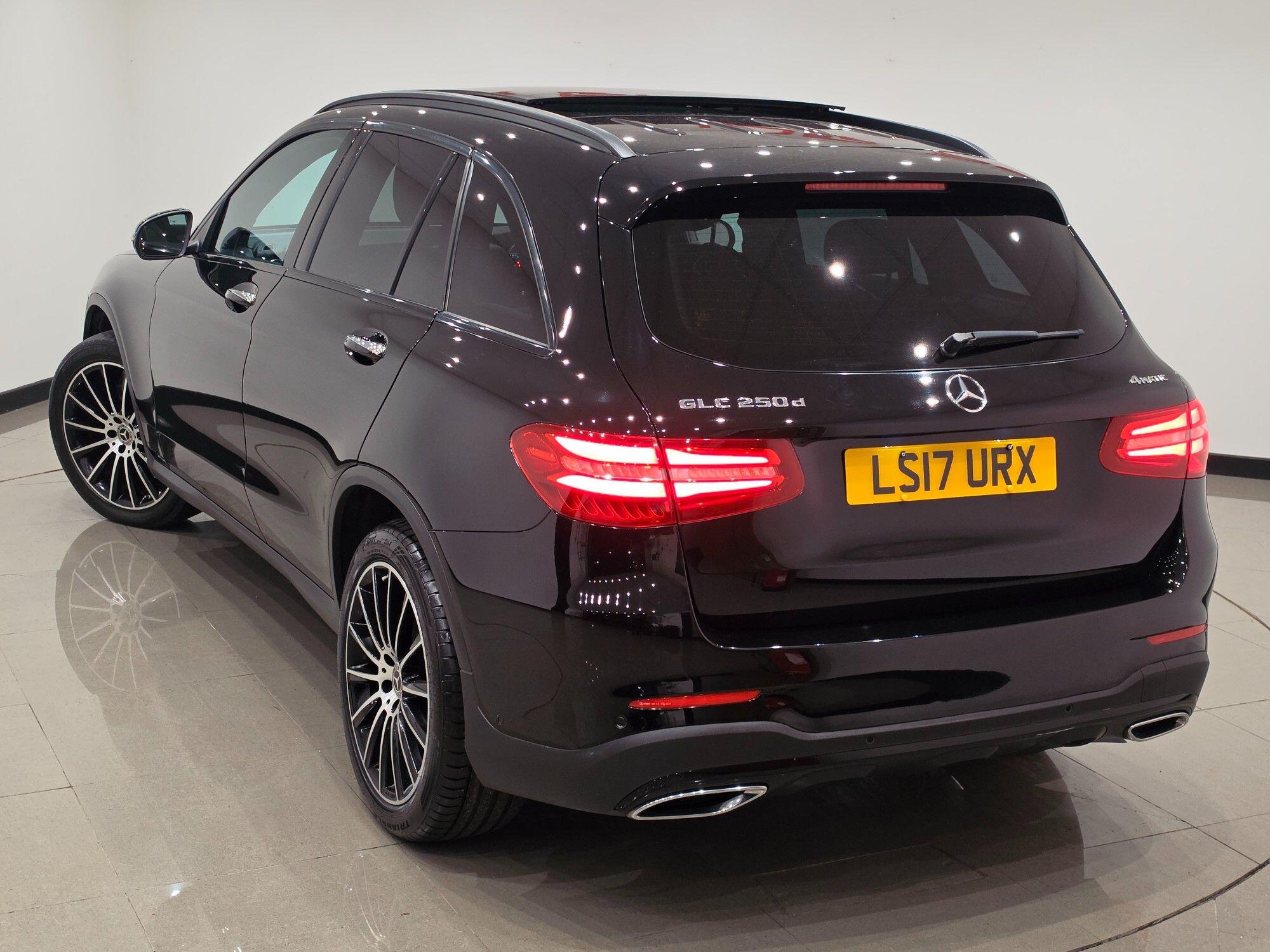 Mercedes-Benz GLC view 16