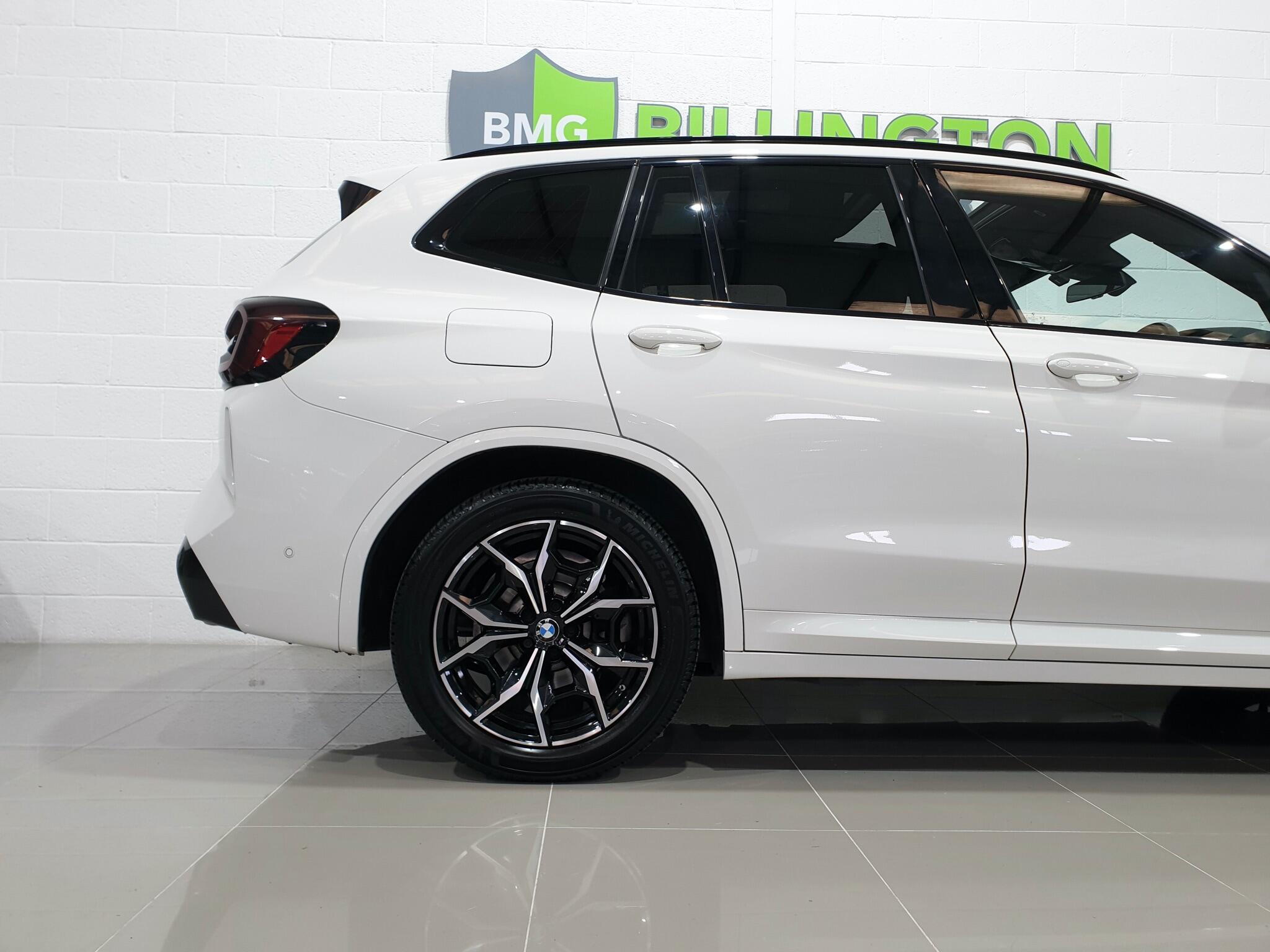 BMW X3 view 16