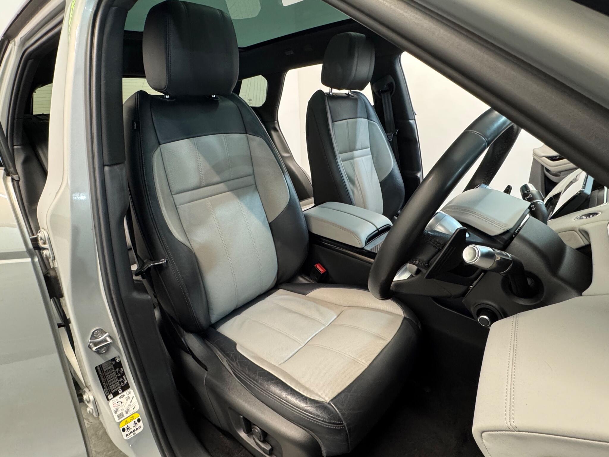 Land Rover Range Rover Evoque view 12