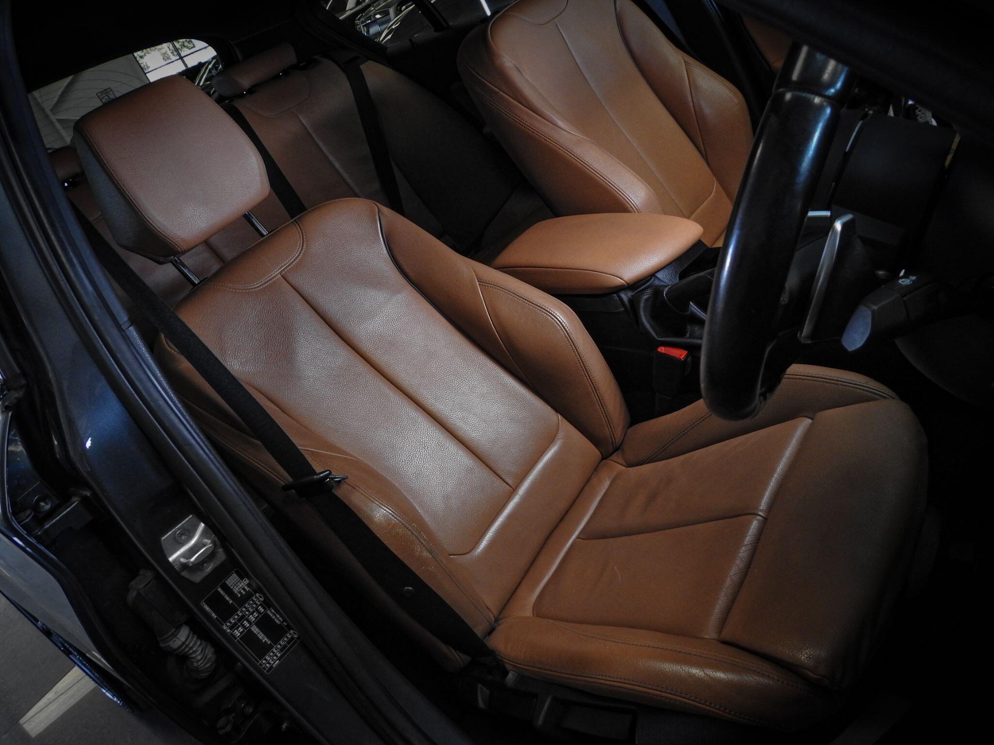 BMW 1 Series view 36