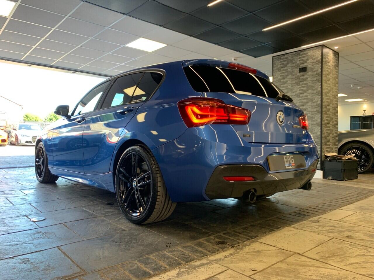 BMW 1 Series view 18