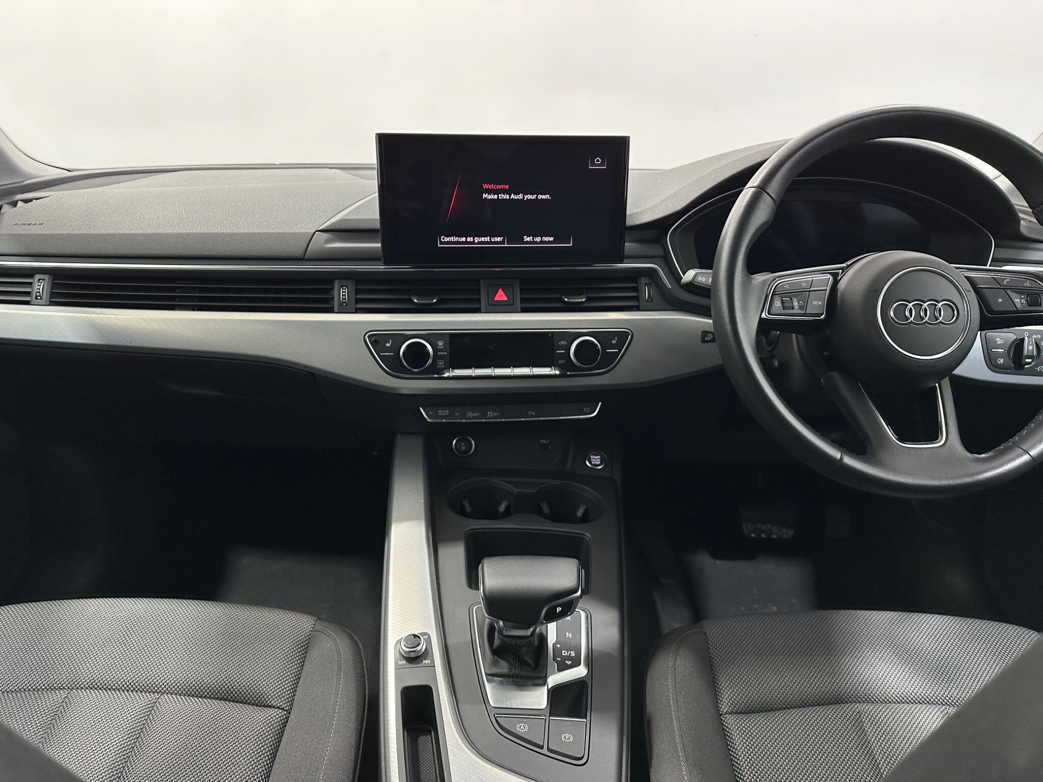 Audi A4 view 20