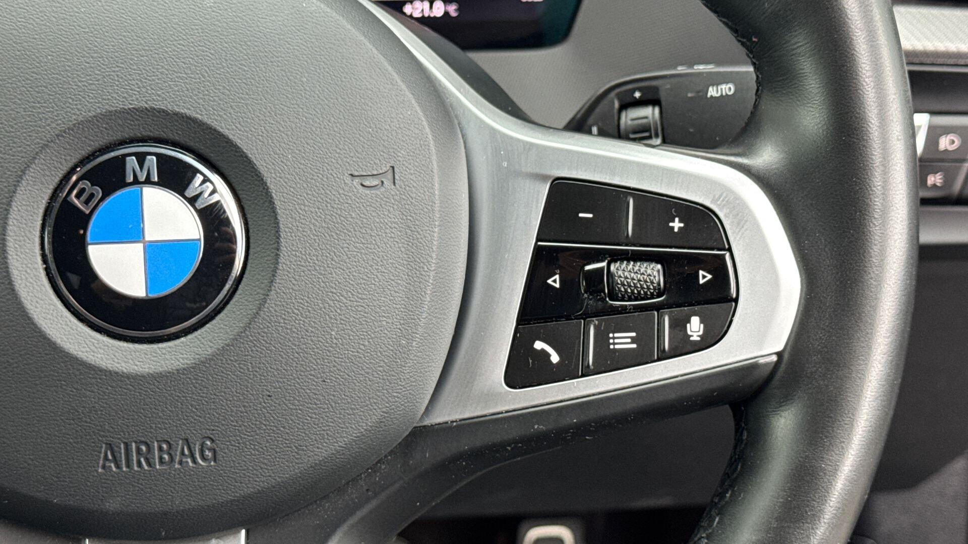 BMW 2 Series view 18