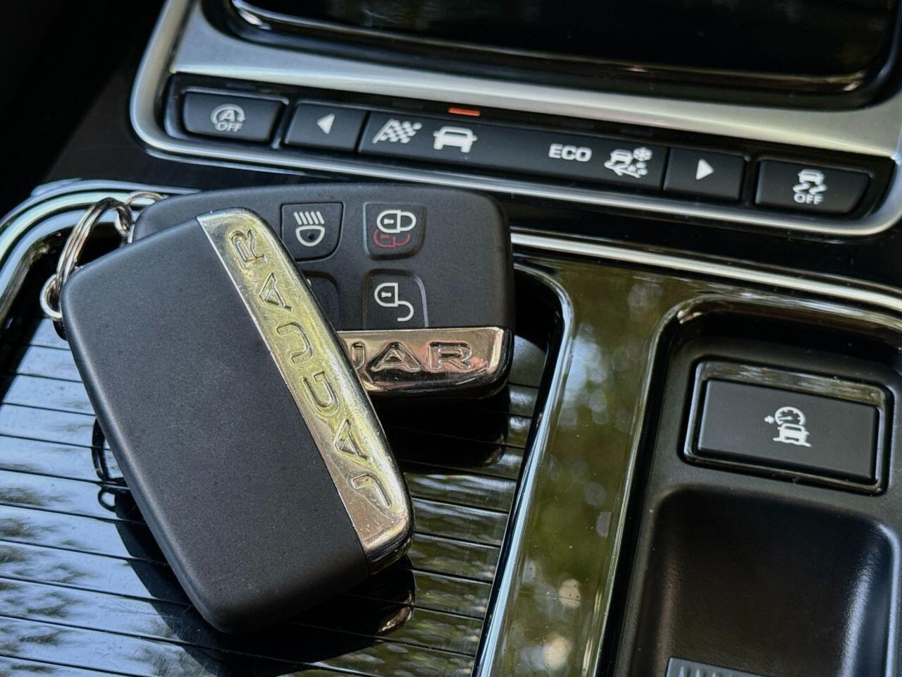 Jaguar F-Pace view 29