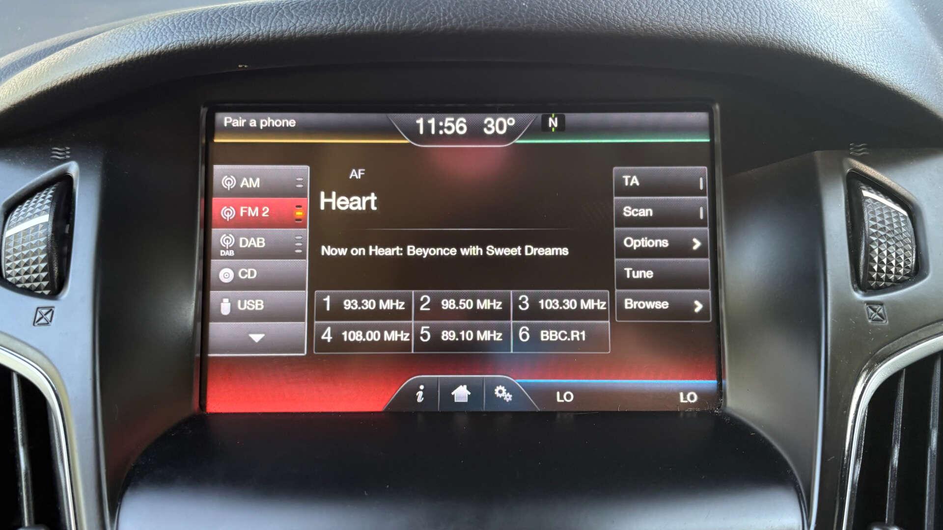 Ford Focus view 27