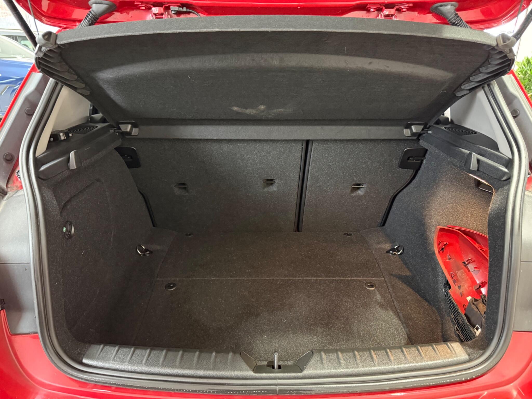 BMW 1 Series view 28