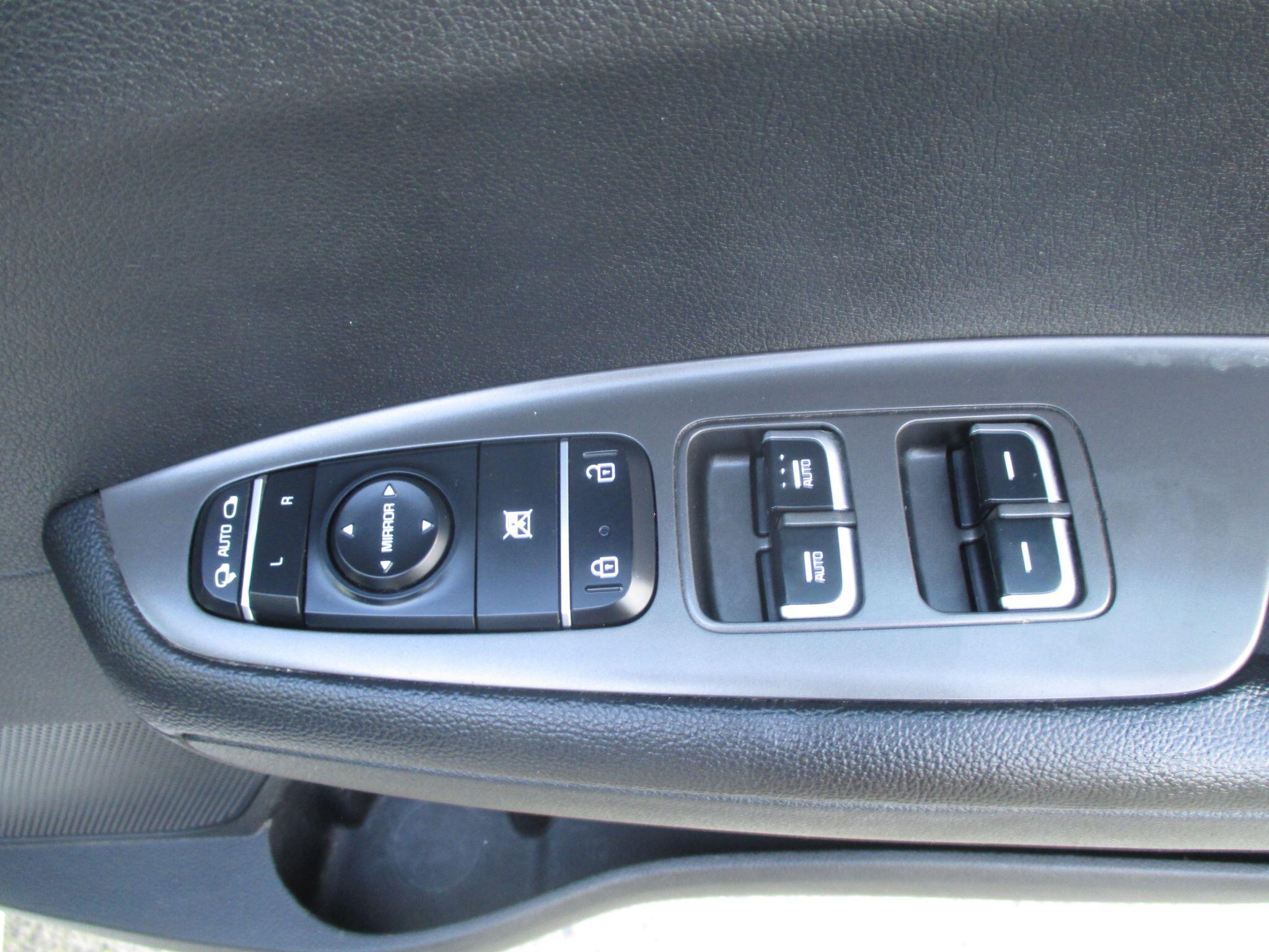 Kia Optima view 37