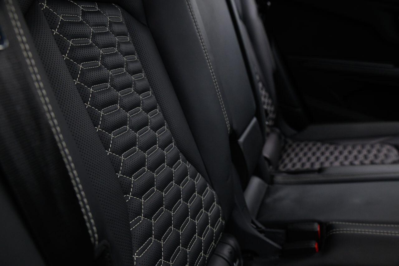 Lamborghini Urus view 57