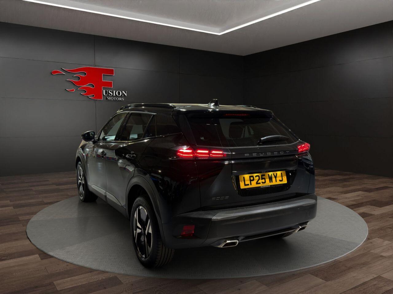 Peugeot 2008 view 3