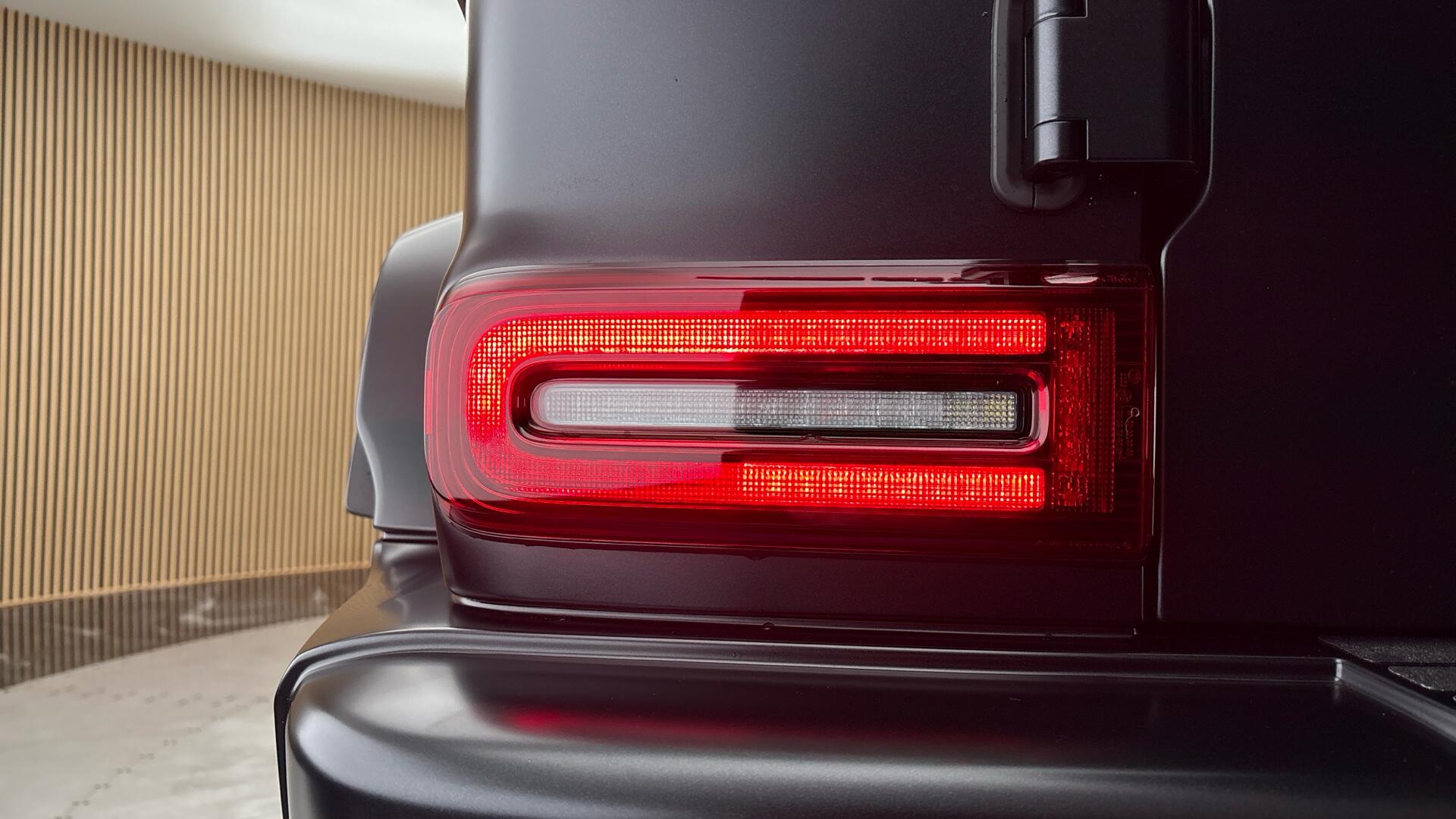 Mercedes-Benz G-Class view 79
