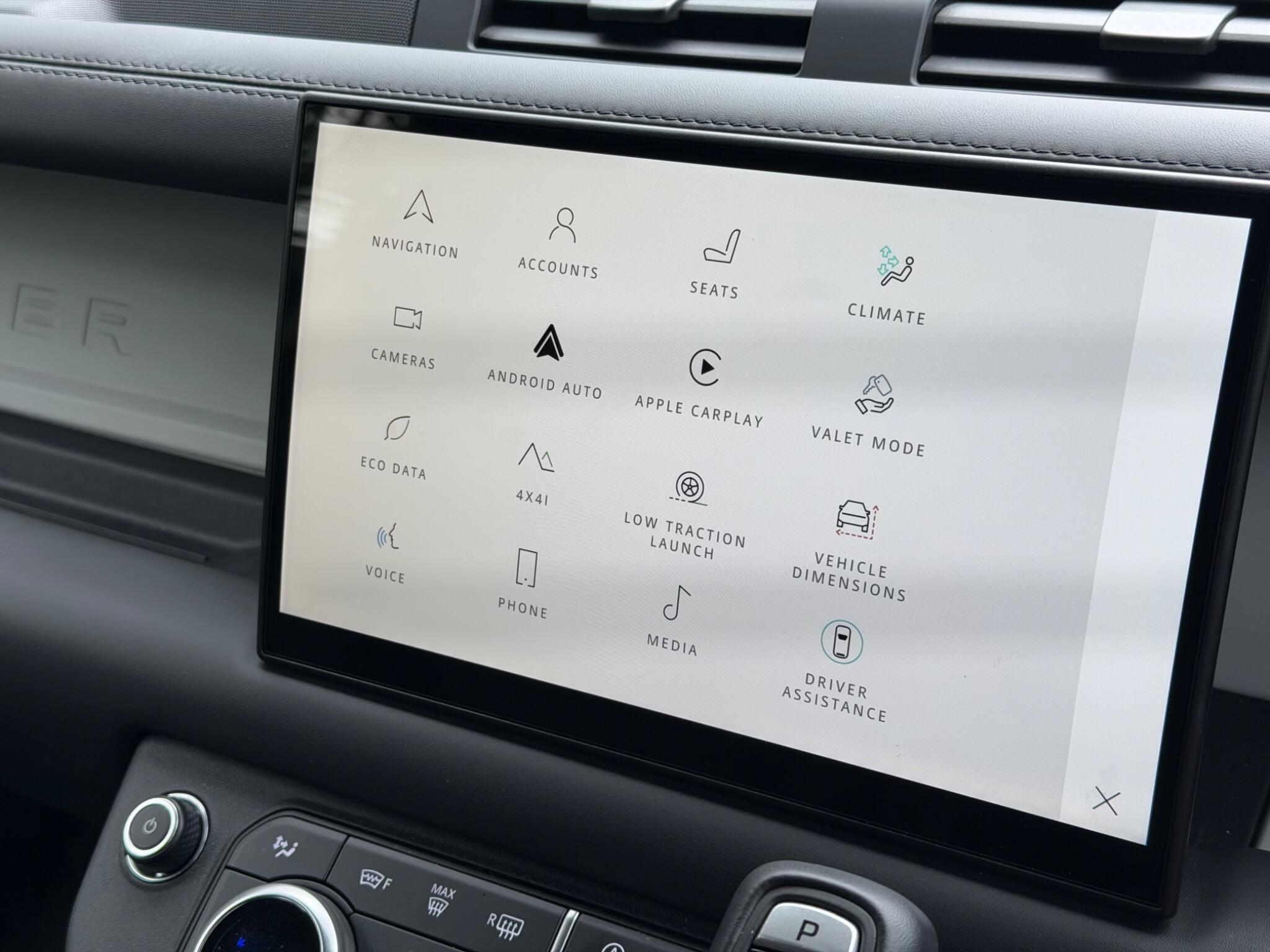 Land Rover Defender view 10