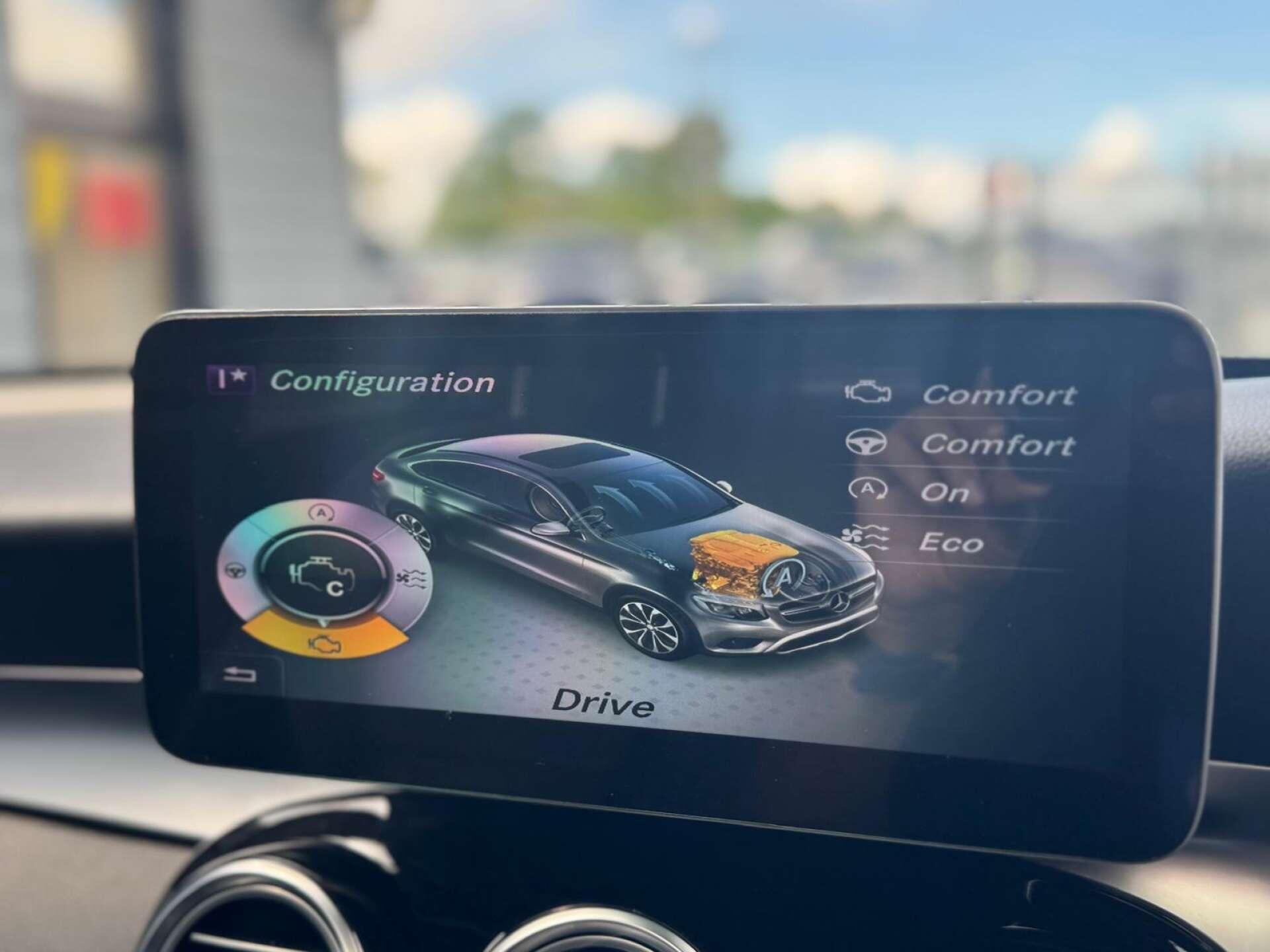 Mercedes-Benz GLC view 28