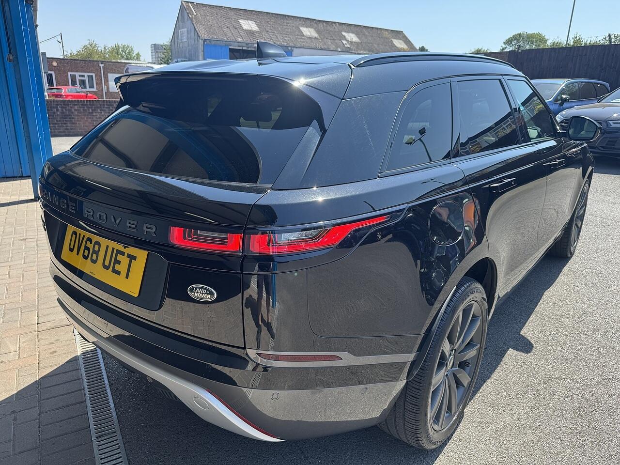 Land Rover Range Rover Velar view 6