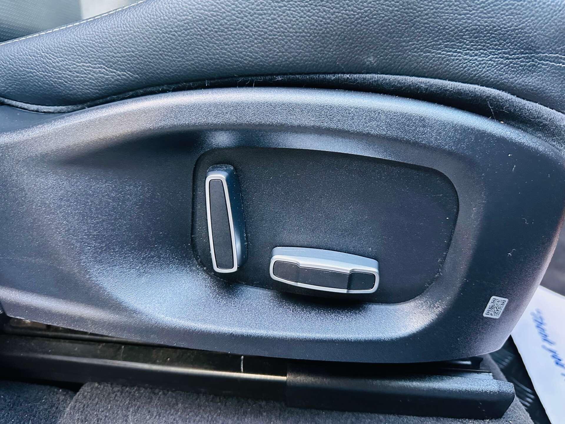 Jaguar F-Pace view 25