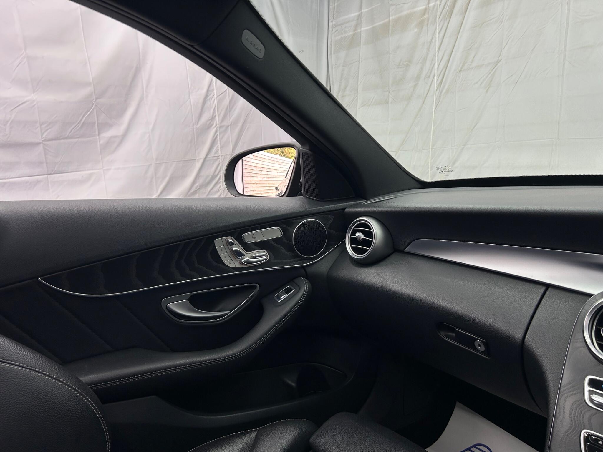 Mercedes-Benz C Class view 10