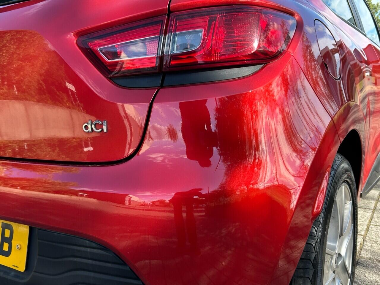 Renault Clio view 16