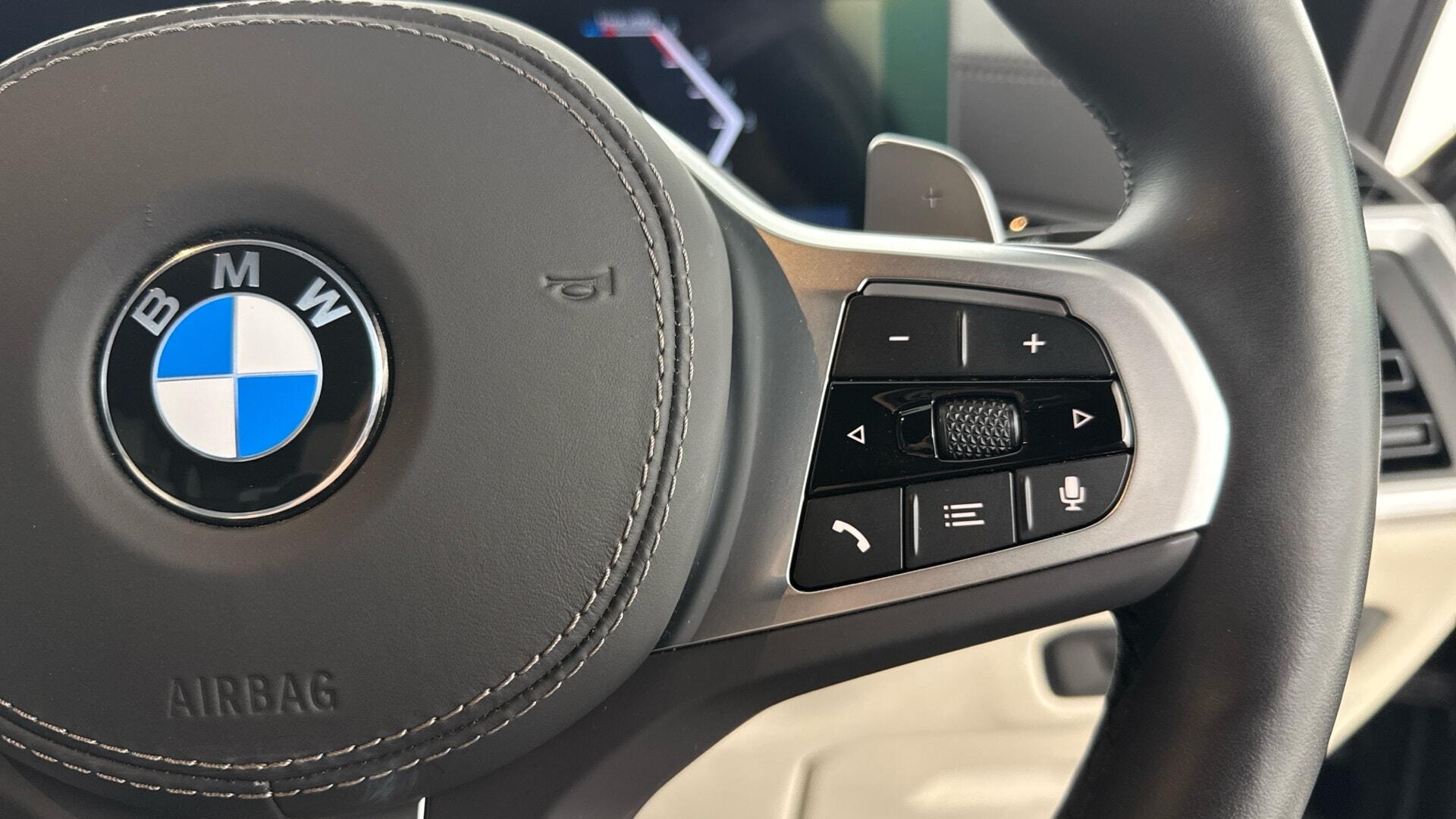 BMW X5 view 19