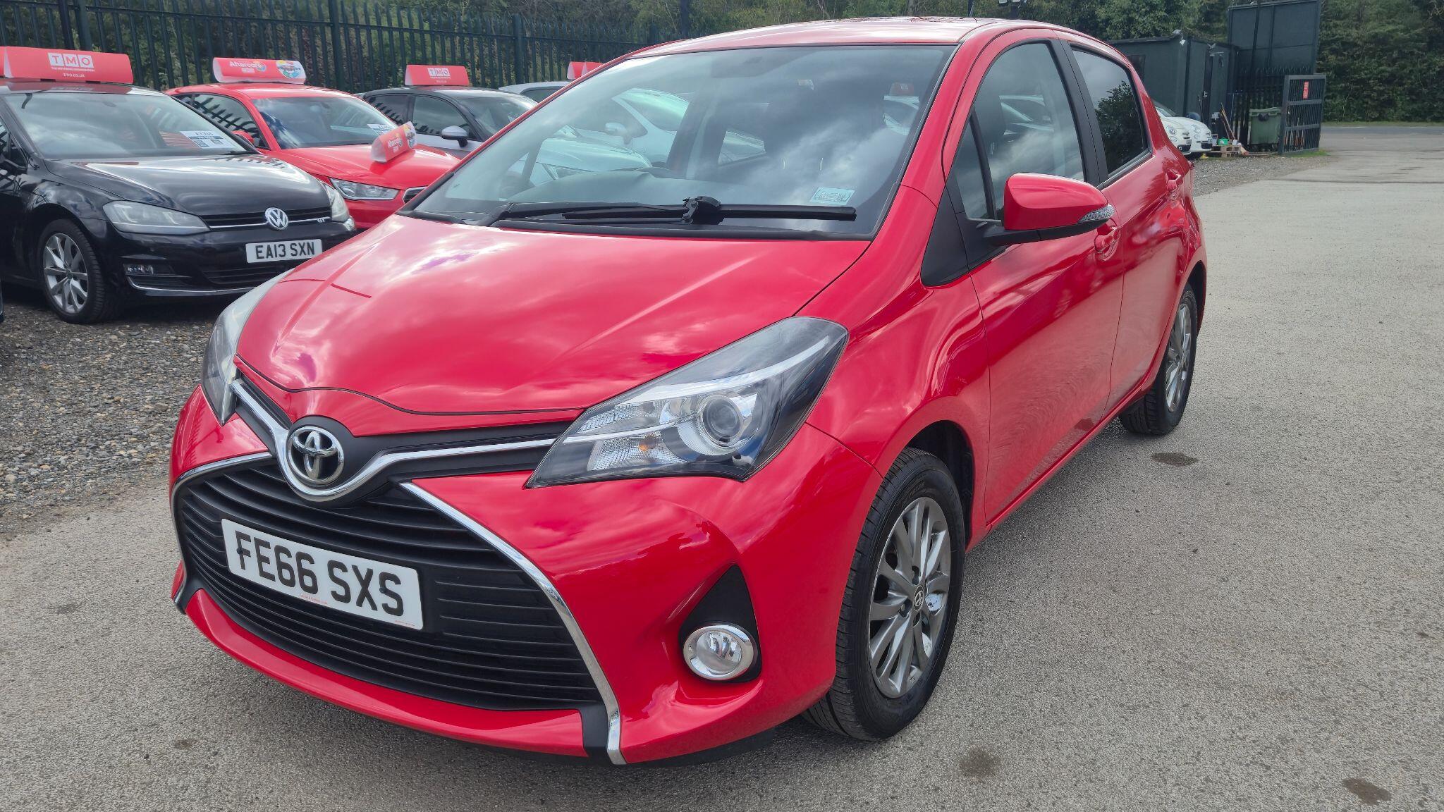 Toyota Yaris view 11