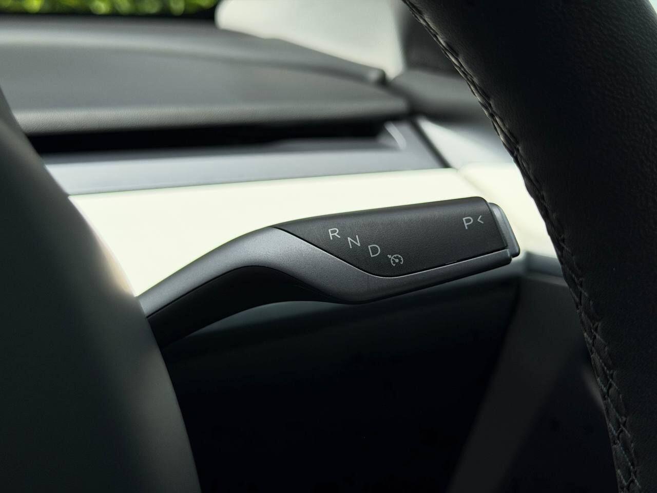 Tesla Model Y view 37