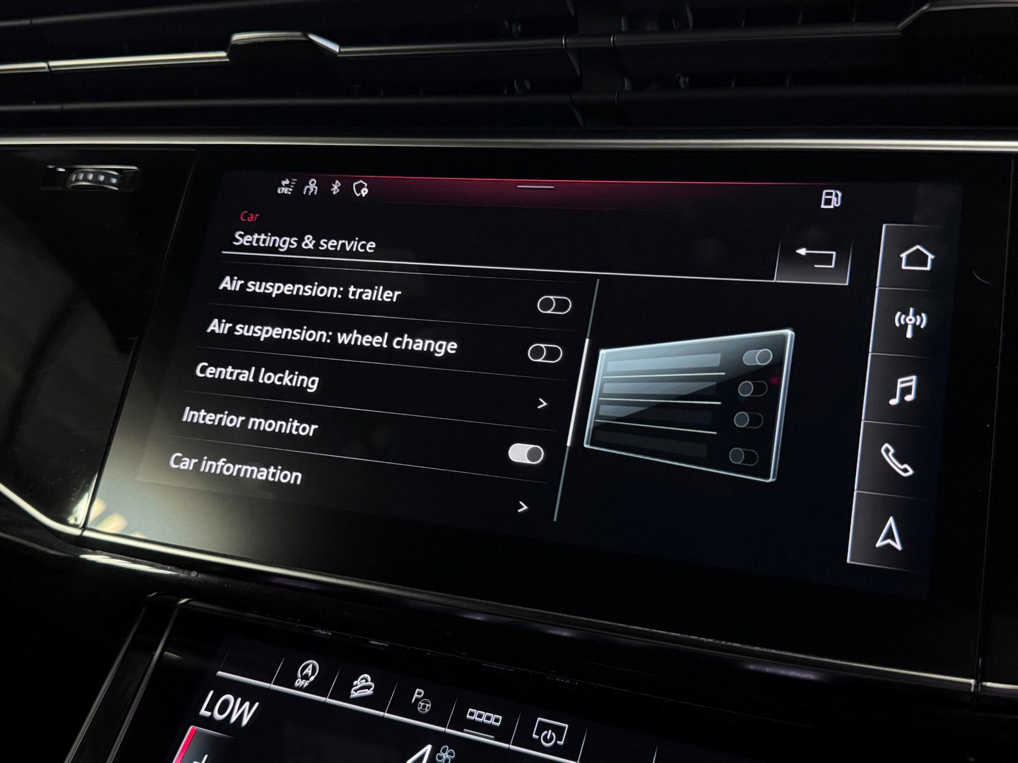Audi Q8 view 54
