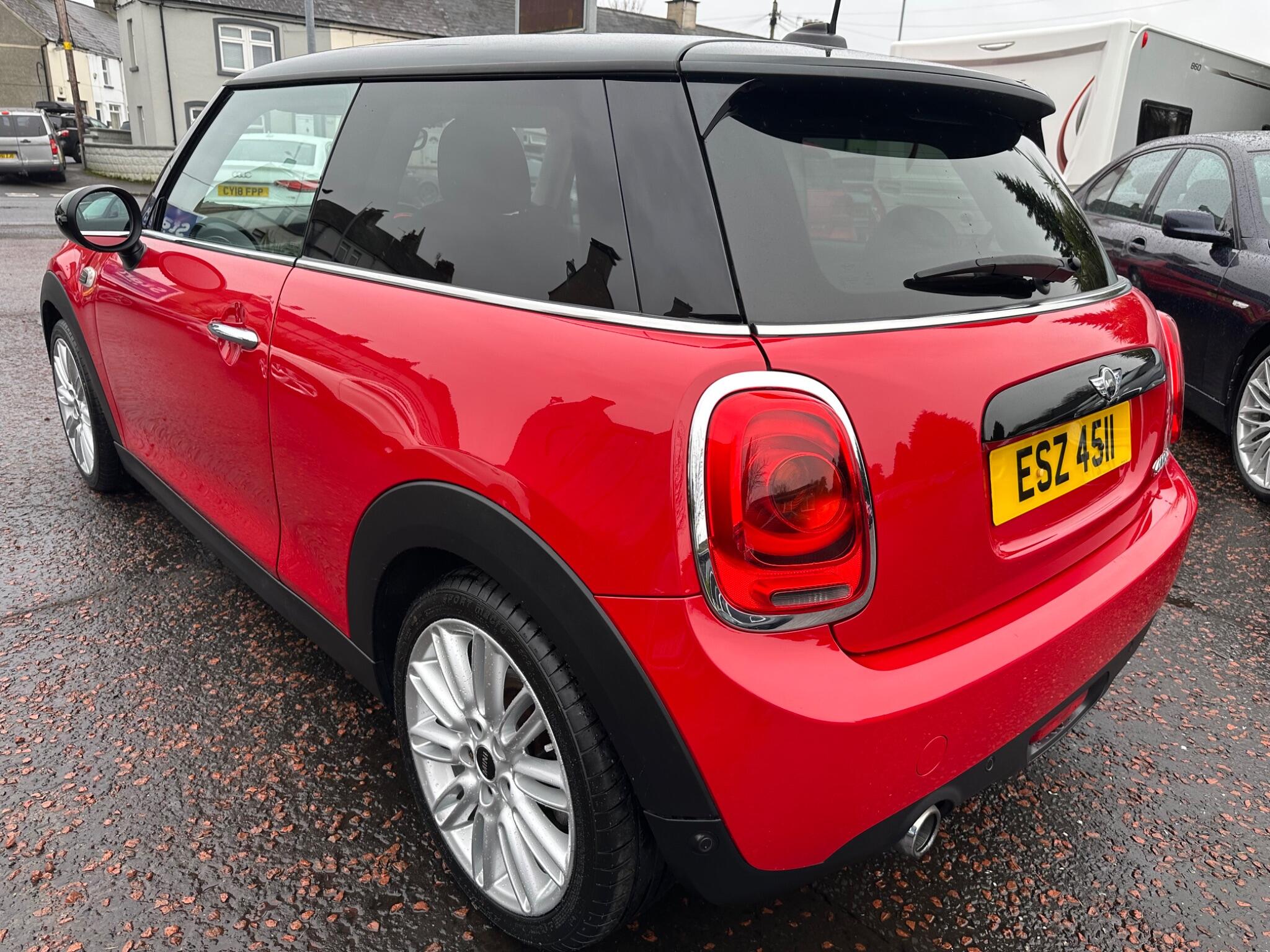 Mini Cooper view 4