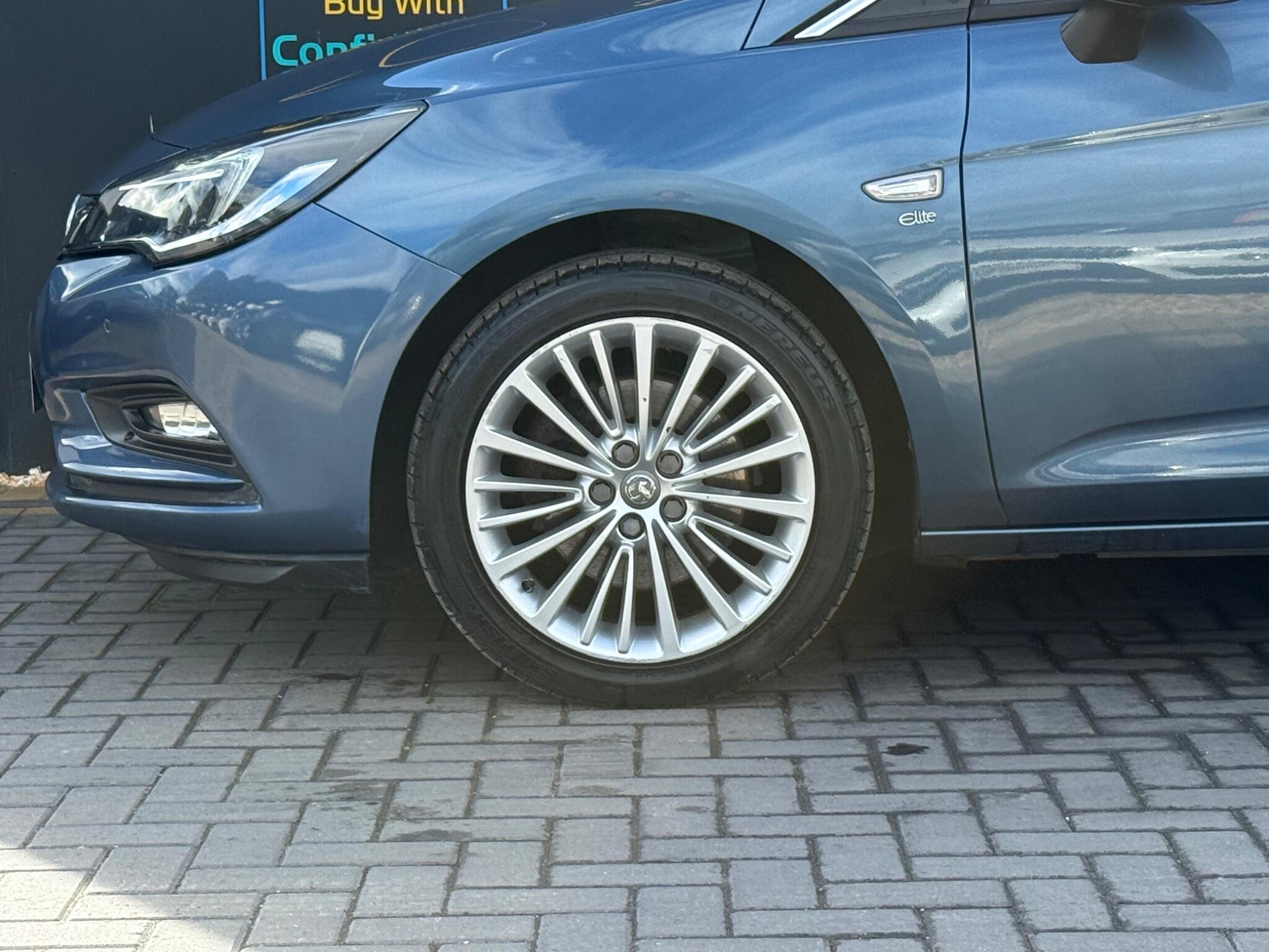 Vauxhall Astra view 11